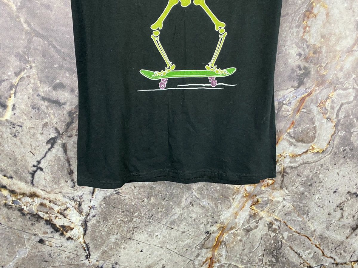 Vintage Men’s Skeleton on a Skateboard Humor T-Shirt Size S Size US S / EU 44-46 / 1 - 3 Thumbnail