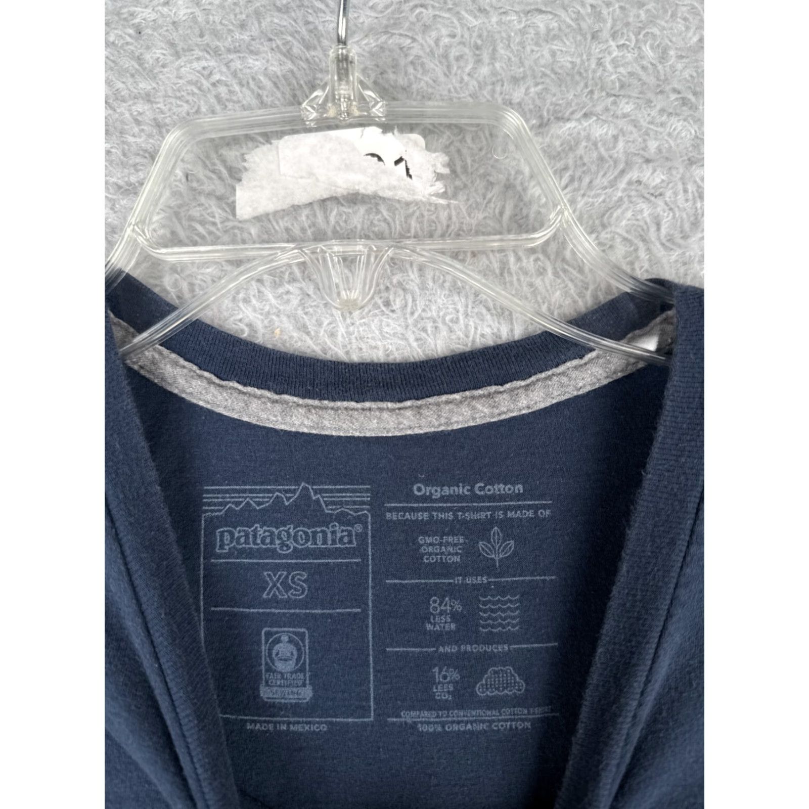 Patagonia Patagonia Shirt Mens XS Blue Short Sleeve 100% Cotton Crew Neck Logo Embroidered All Seasons 90s American Designer Sports Mens Shirt Size US XS / EU 42 / 0 - 7 Thumbnail