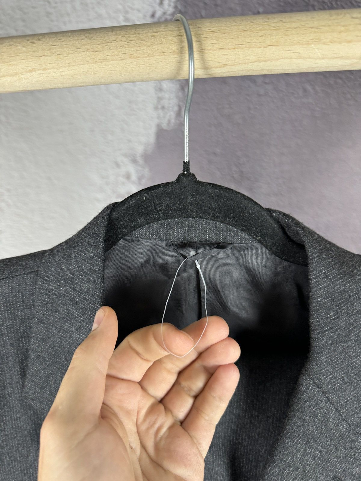 Burberry Burberry’s grey striped 2 pcs pure 110s wool suit 3 button Size 42R - 8 Thumbnail