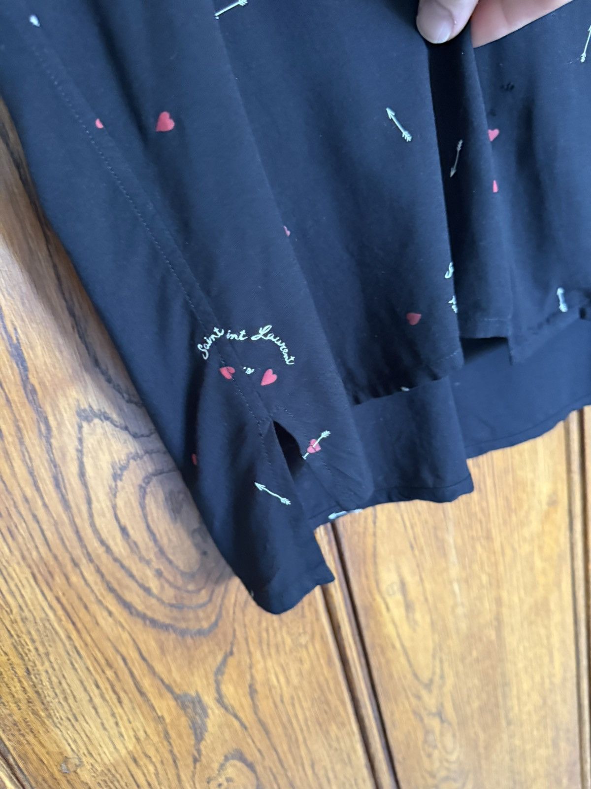 Saint Laurent Paris SS22 Saint Laurent short sleeve shirt heart arrow logo 41 Size US L / EU 52-54 / 3 - 12 Thumbnail