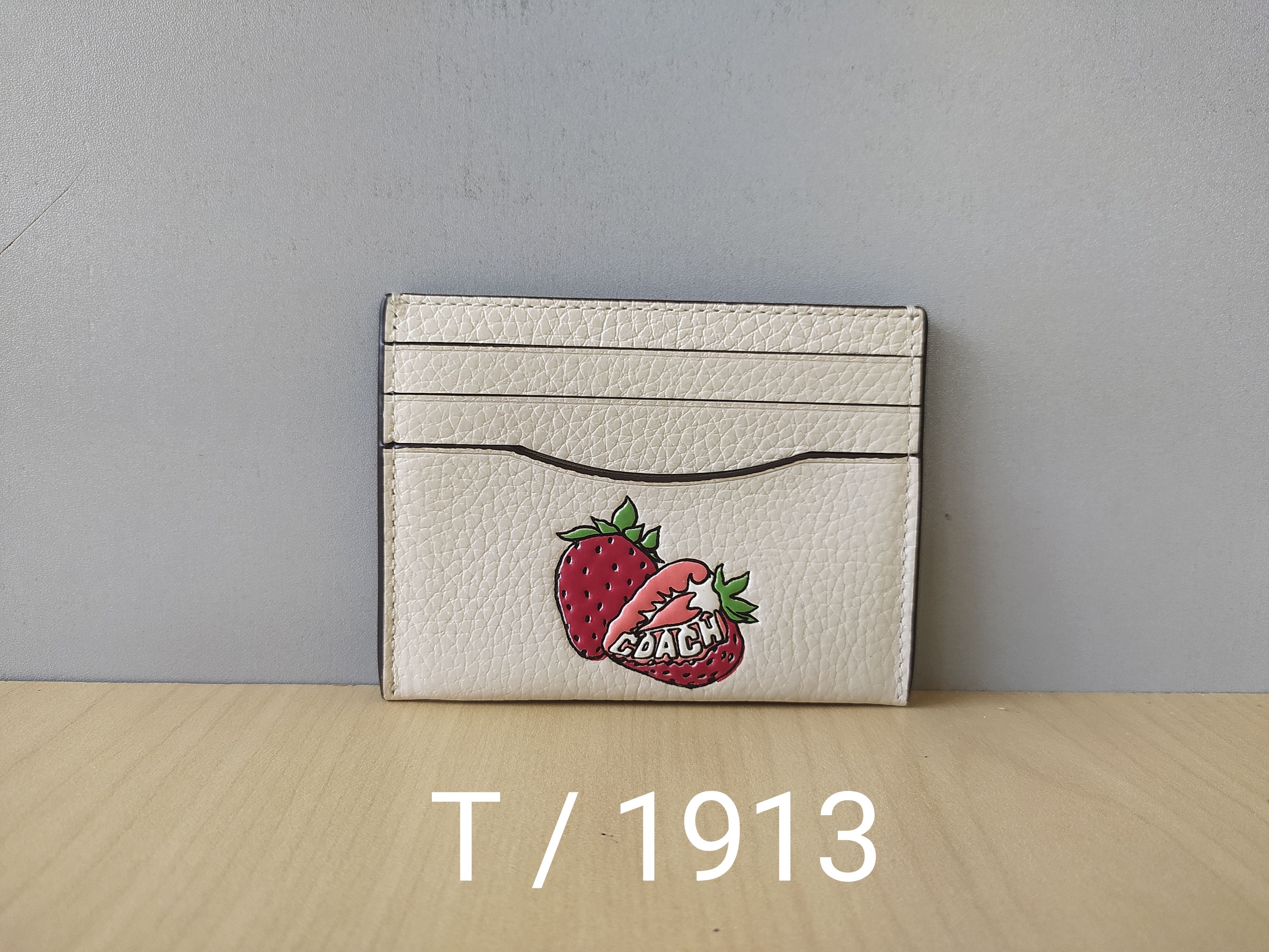 Coach Coach Pebbled Leather Card/ID Holder Free Shipping T/1913 Size ONE SIZE - 10 Thumbnail