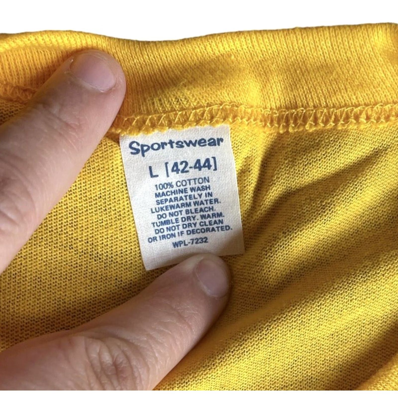 Vintage VTG Single Stitch Shirt Women Yellow Cracked Emulsions 1980s L Large 18in Cotton Blend Graphic Casual Size L / US 10 / IT 46 - 7 Thumbnail
