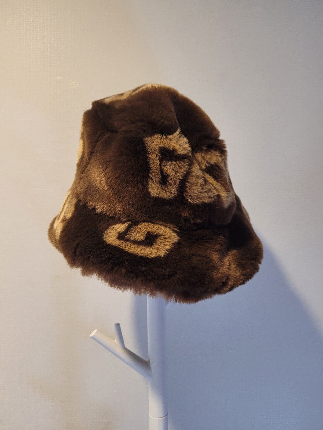 GCDS GCDS fur bucket hat Size ONE SIZE - 1 Thumbnail