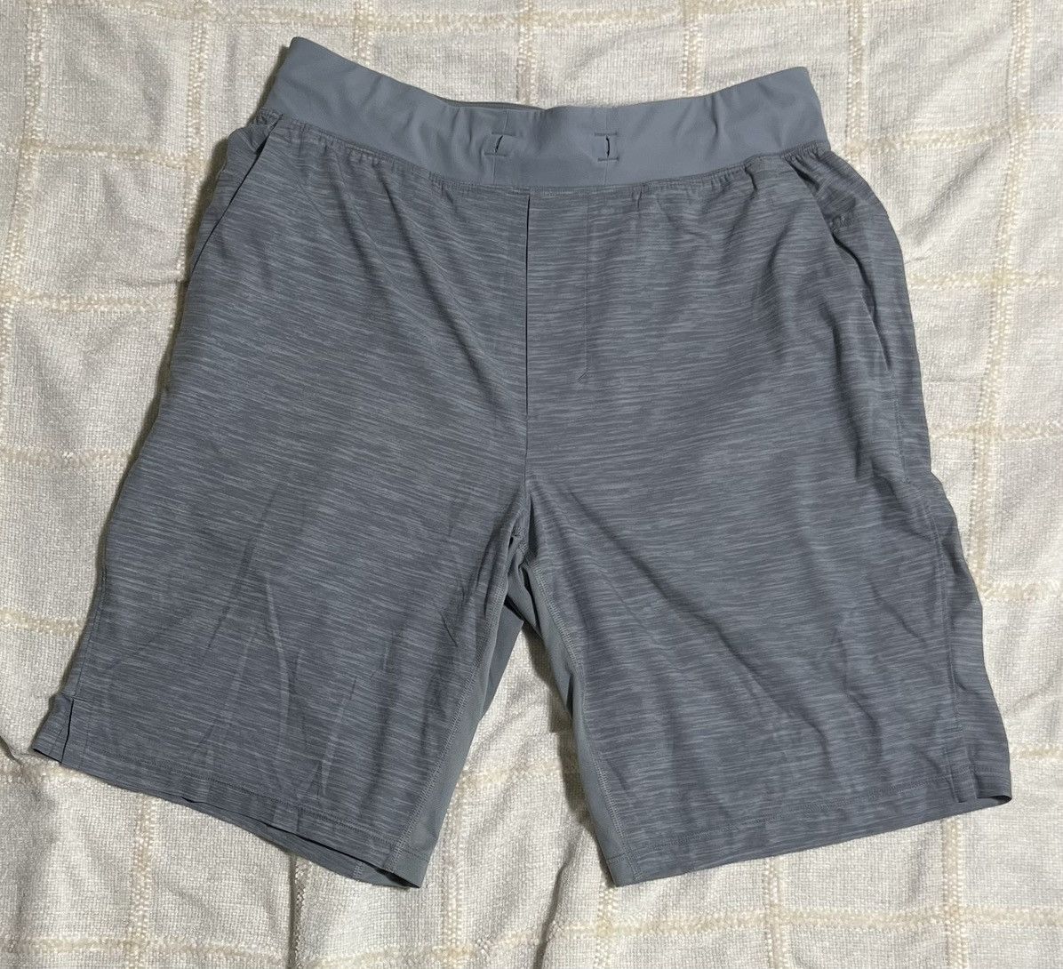 Lululemon Lululemon Shorts Size US 30 / EU 46 - 1 Thumbnail