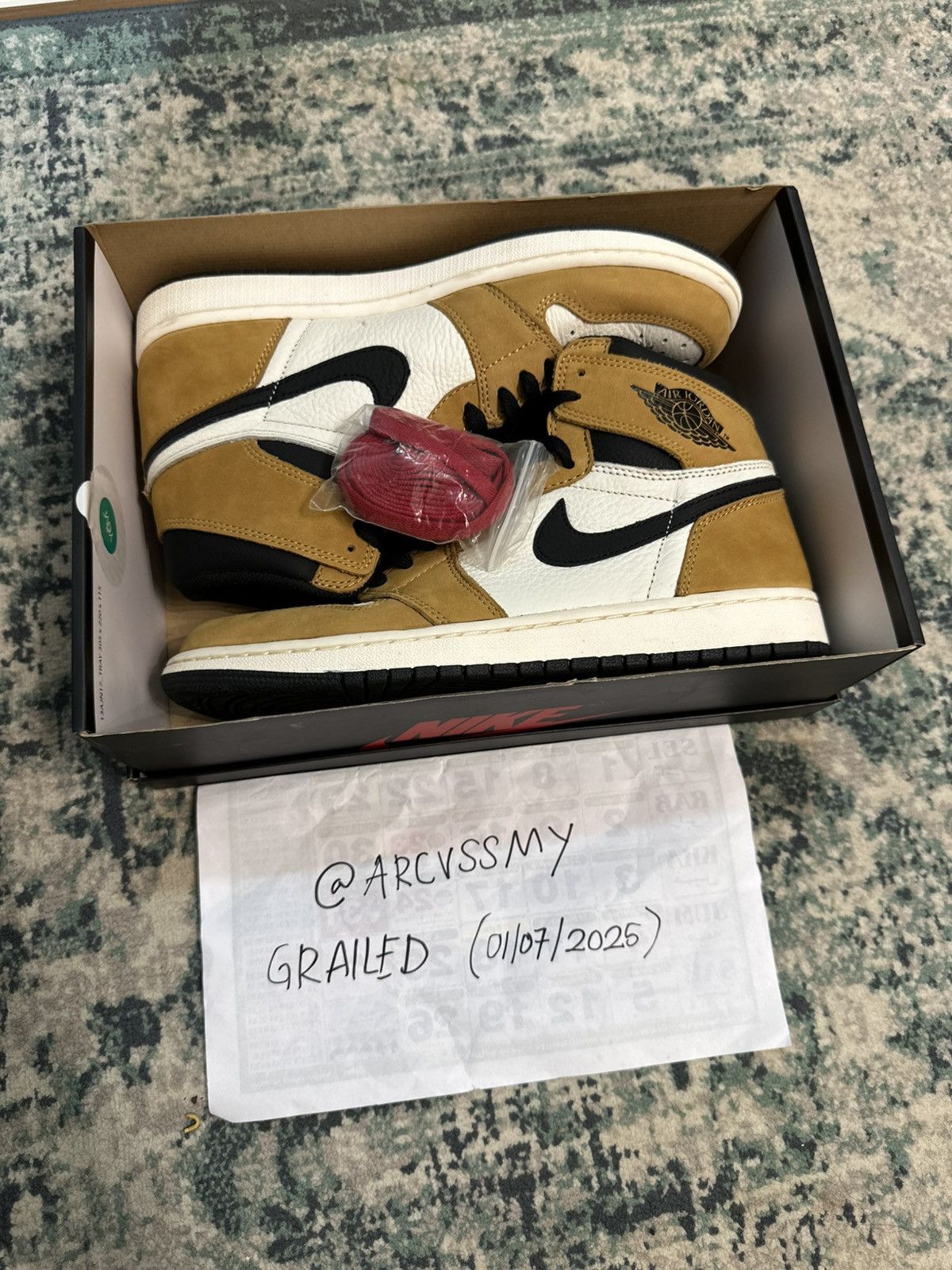 Jordan Brand × Nike Nike Air Jordan 1 High OG “Rookie of the Year” Size US 9.5 / EU 42-43 - 5 Thumbnail