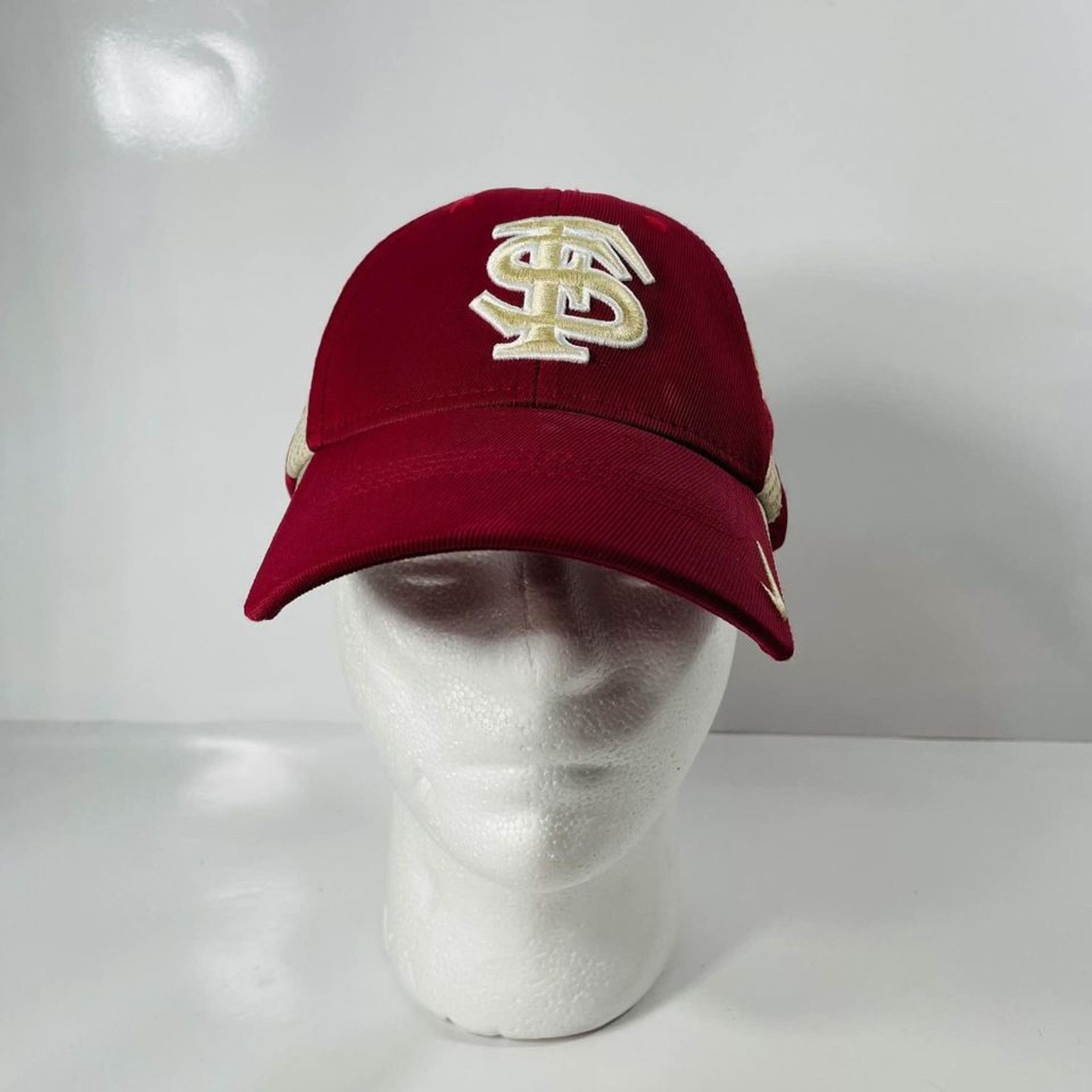 Nike Vintage Officially Licensed Florida State Seminoles Size M/L Size ONE SIZE - 1 Thumbnail