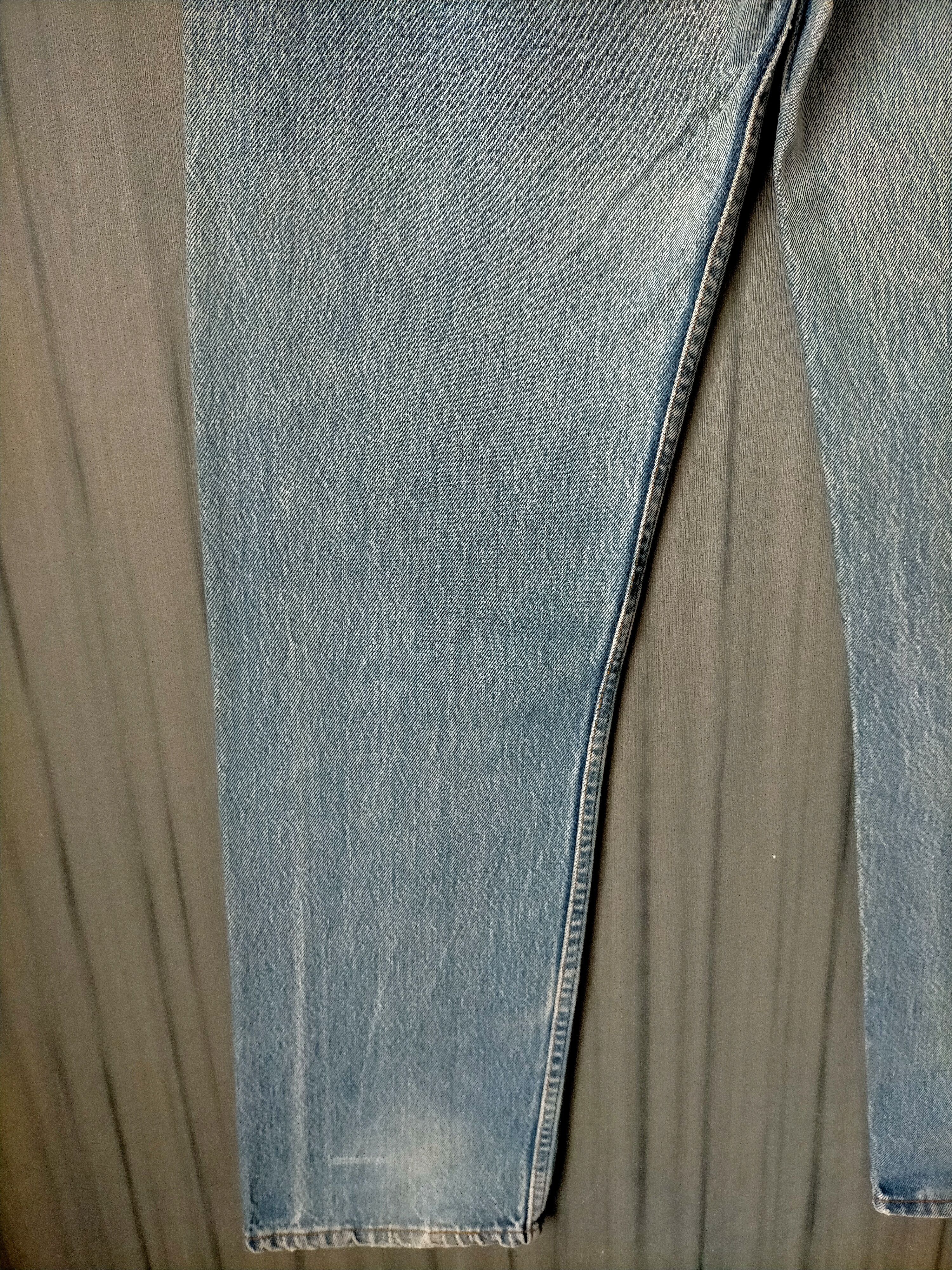 Levi's Vintage Clothing Vintage Levis 501 Usa Button Fly 520 Blue Jeans Size US 31 - 15 Thumbnail