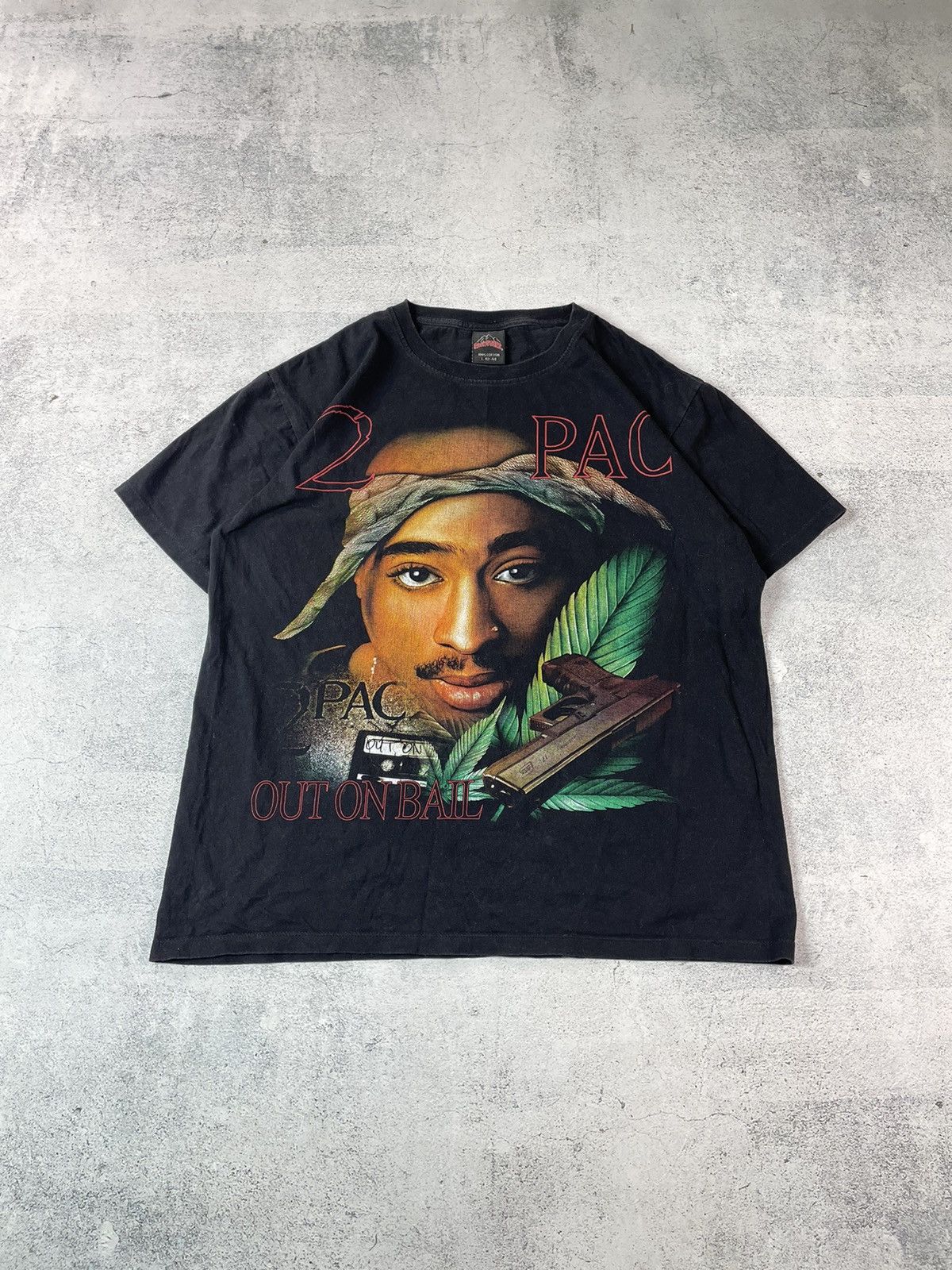Band Tees × Vintage Vintage 90s Two Sided 2PAC Tupac Shakur Out on Bali Rap Tee Size US L / EU 52-54 / 3 - 3 Thumbnail