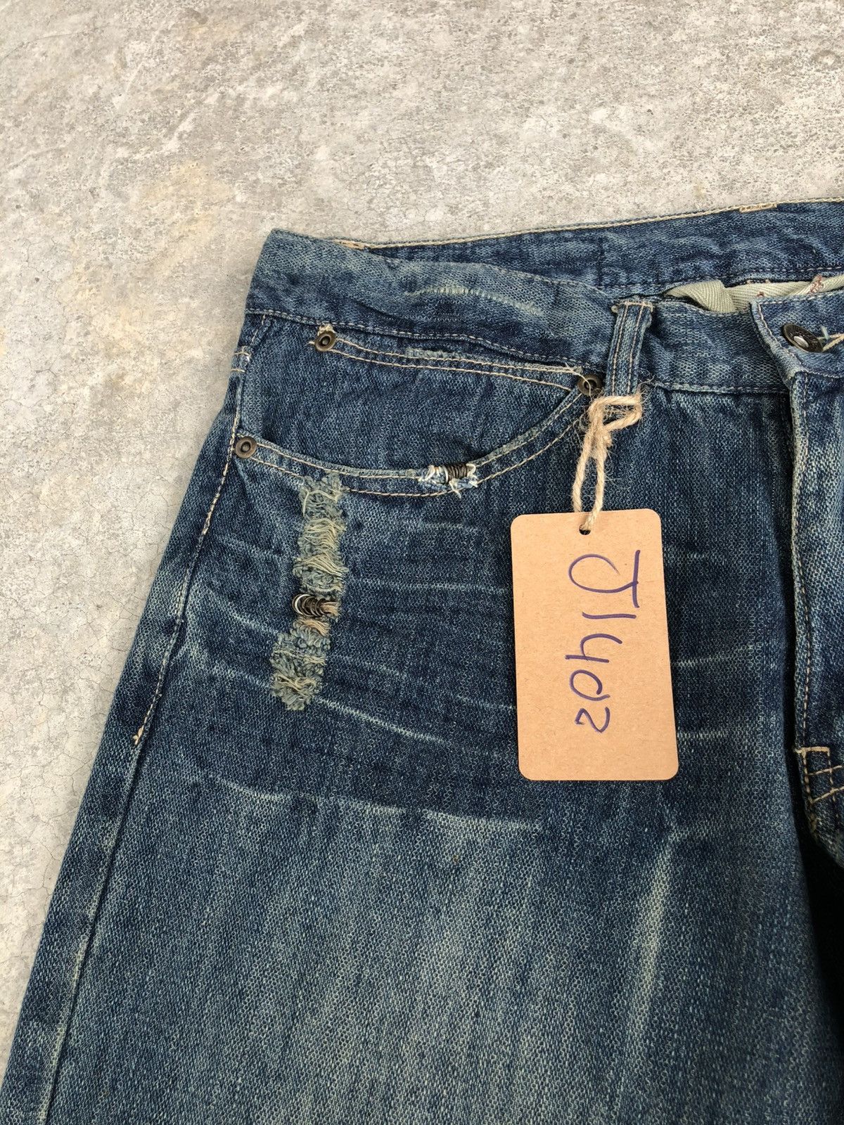 Who Decides War Gumu Flared Bootcut Jeans Distressed Jeans Size US 31 - 16 Thumbnail