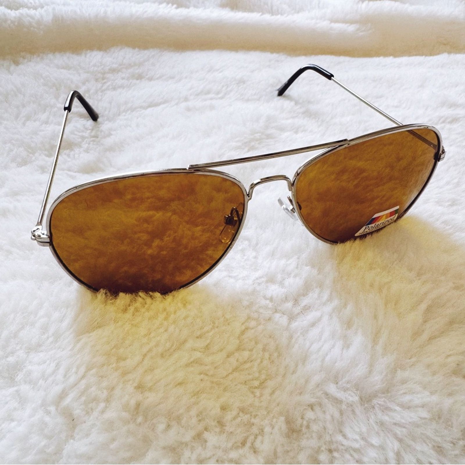 Other Edward Gold with Silver Rims Polarized Aviator Sunglasses Size ONE SIZE - 8 Thumbnail