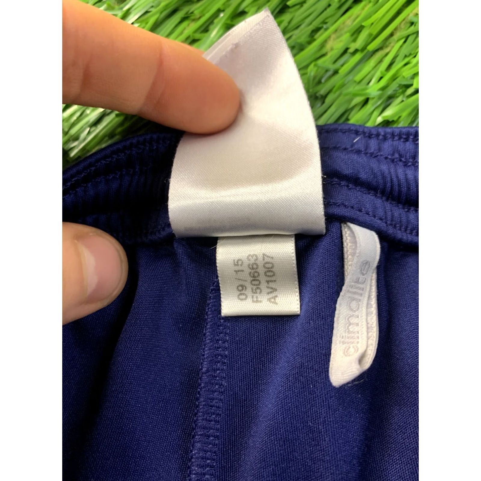 Adidas ADIDAS Nova Performance ClimaLite Football Shorts M Men Navy Blue and White 2015 Model Nova, Regular Fit Size US 31 - 5 Thumbnail