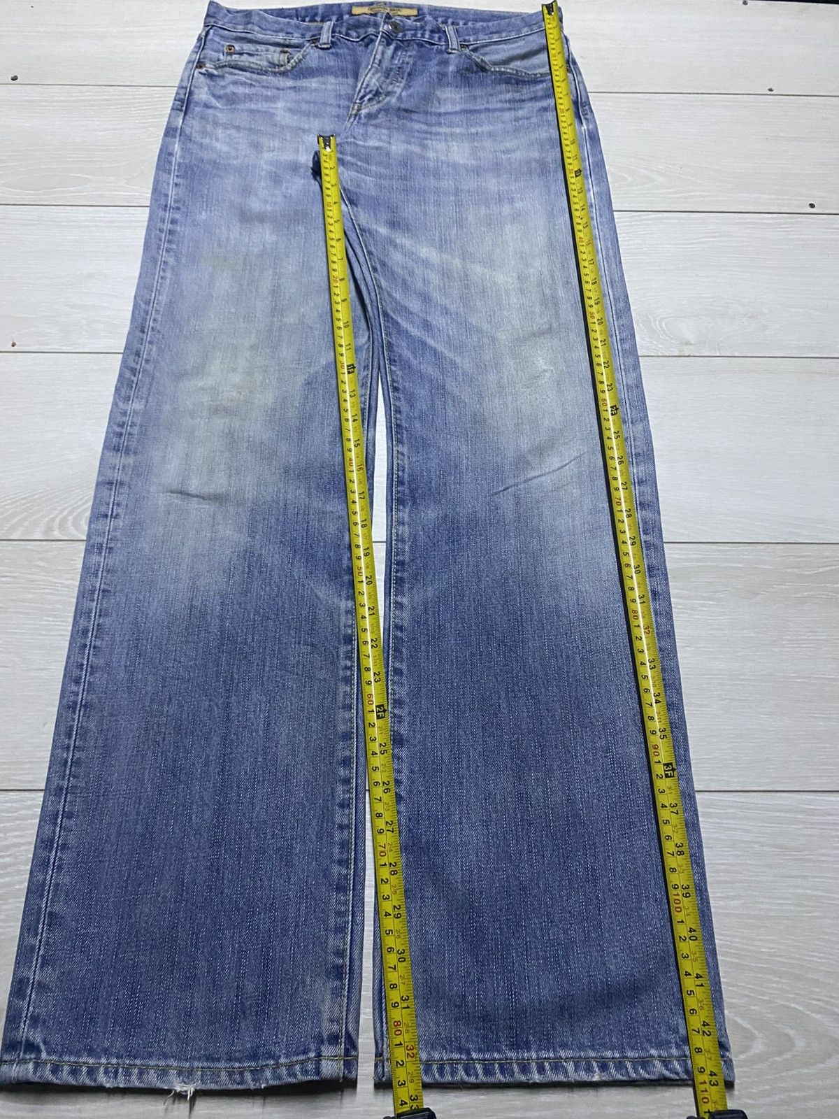 Japanese Brand Vintage Japanese Uniqlo S-002 Light Wash Distressed Jeans Size US 33 - 14 Thumbnail