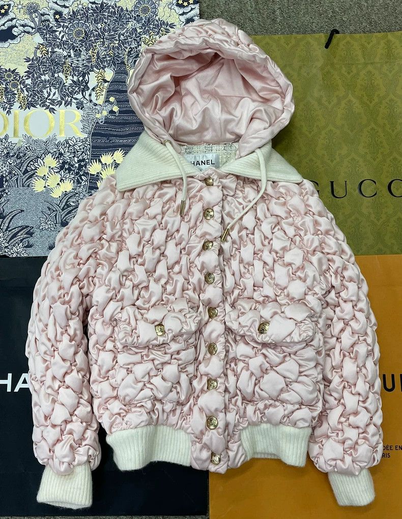 Chanel Chanel 22N Pink Quilted Down Jacket - dmc Size US S / EU 44-46 / 1 - 1 Thumbnail