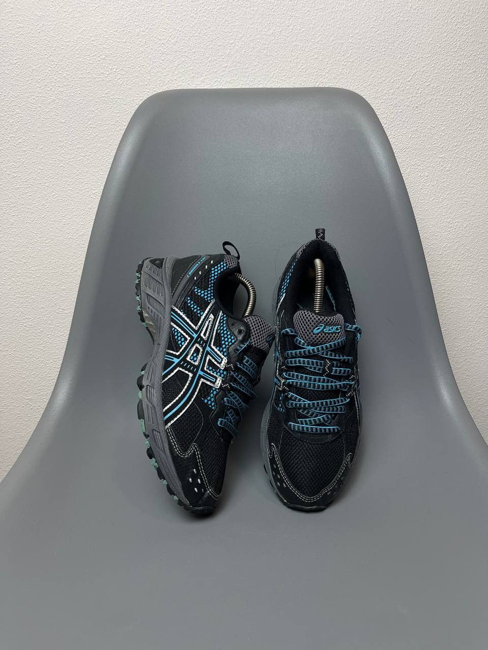 Asics Vintage asics rare low top sneakers Size US 5 / EU 37 - 1 Thumbnail