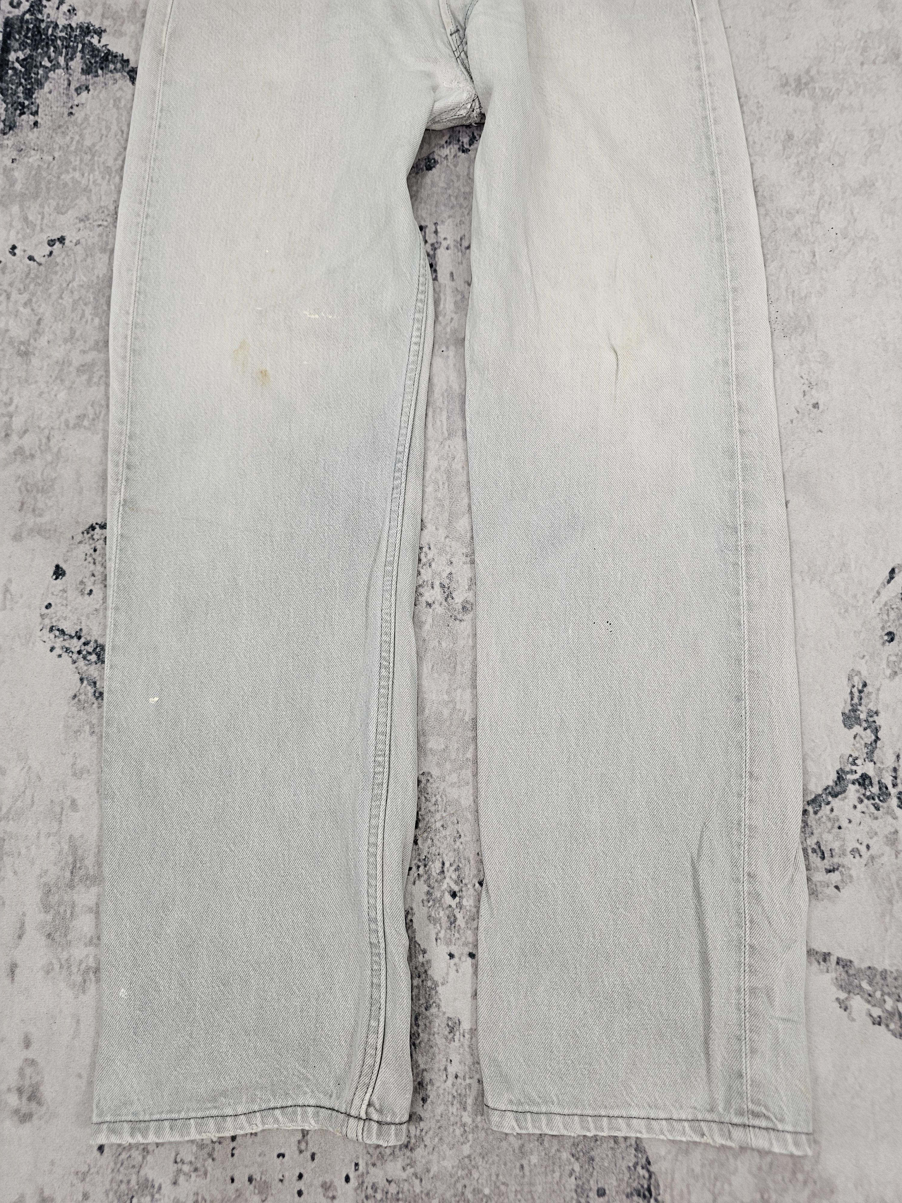 Levi's Vintage Clothing Vtg 90's LEVIS 501 Light Gray Stain Jeans Made In USA L0587 Size US 34 / EU 50 - 3 Thumbnail