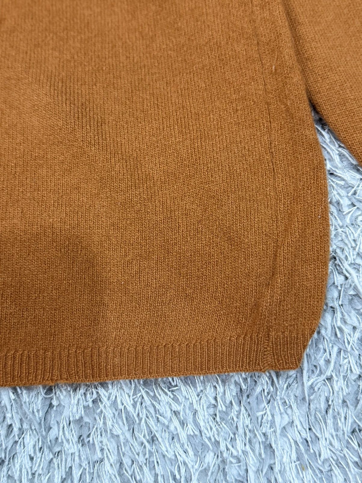 Issey Miyake ISSEY MIYAKE FLORAL APPLIQUÉS CROP CASHMERE SWEATER Size XXS / US 00 / IT 34 - 7 Thumbnail