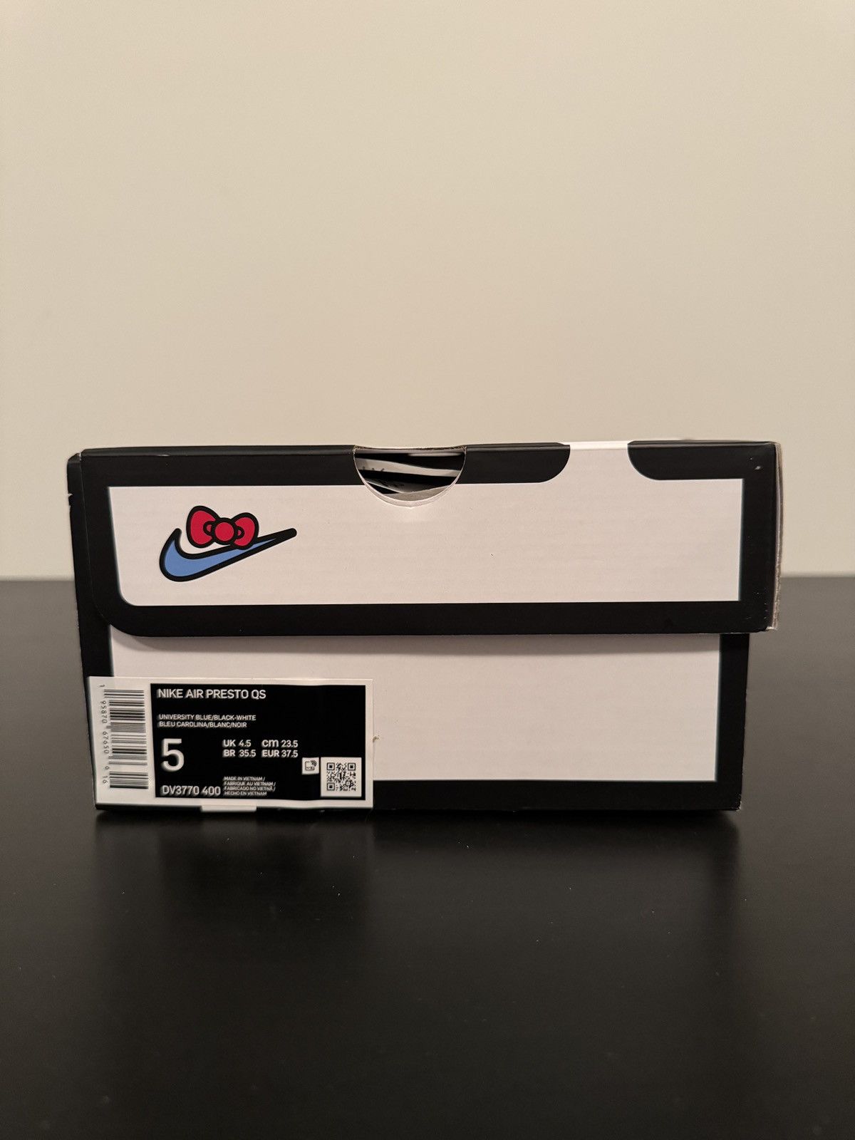 Nike NIKE AIR PRESTO HELLO KITTY Size US 5 / EU 37 - 7 Thumbnail