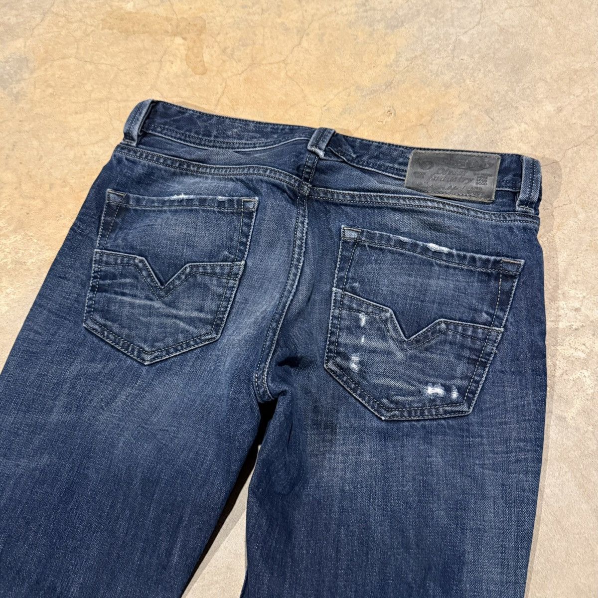 Diesel Vtg Diesel Larkee Faded Distressed Straight Leg Jeans Y2K Size US 28 / EU 44 - 11 Thumbnail