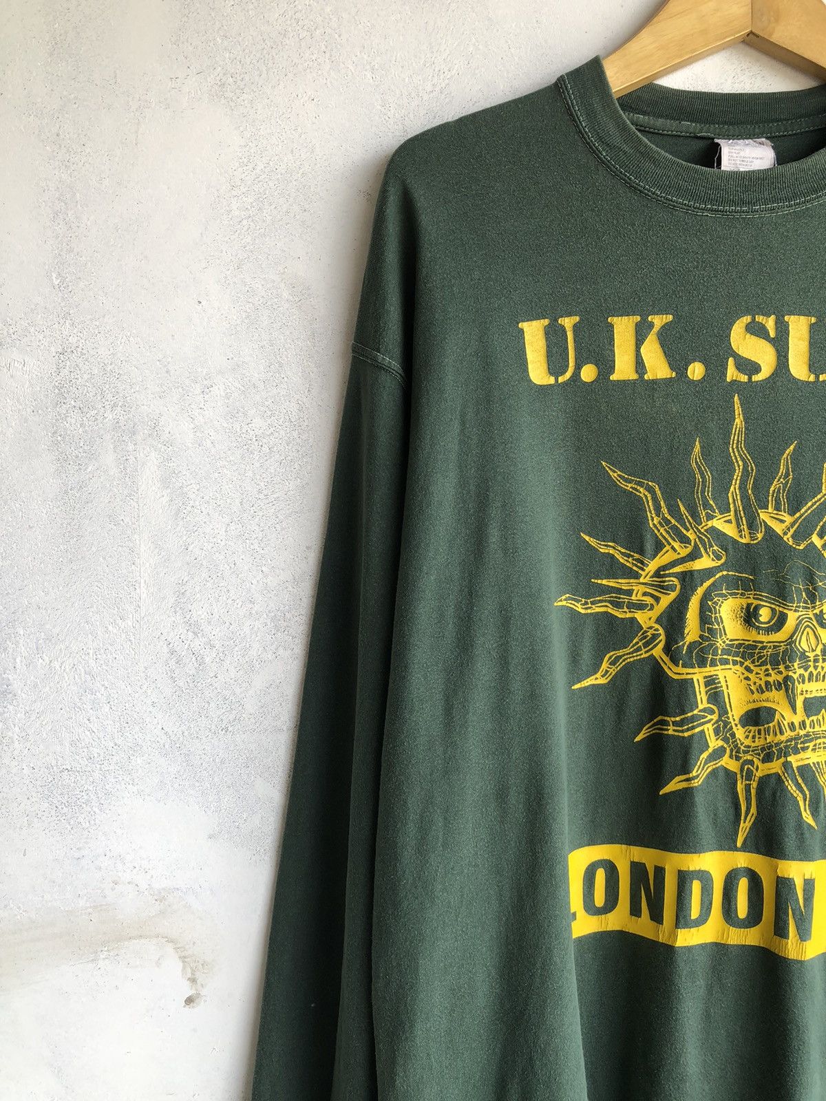 Band Tees × Vintage Vintage UK SUBS Band Tees london px Size US XL / EU 56 / 4 - 4 Thumbnail