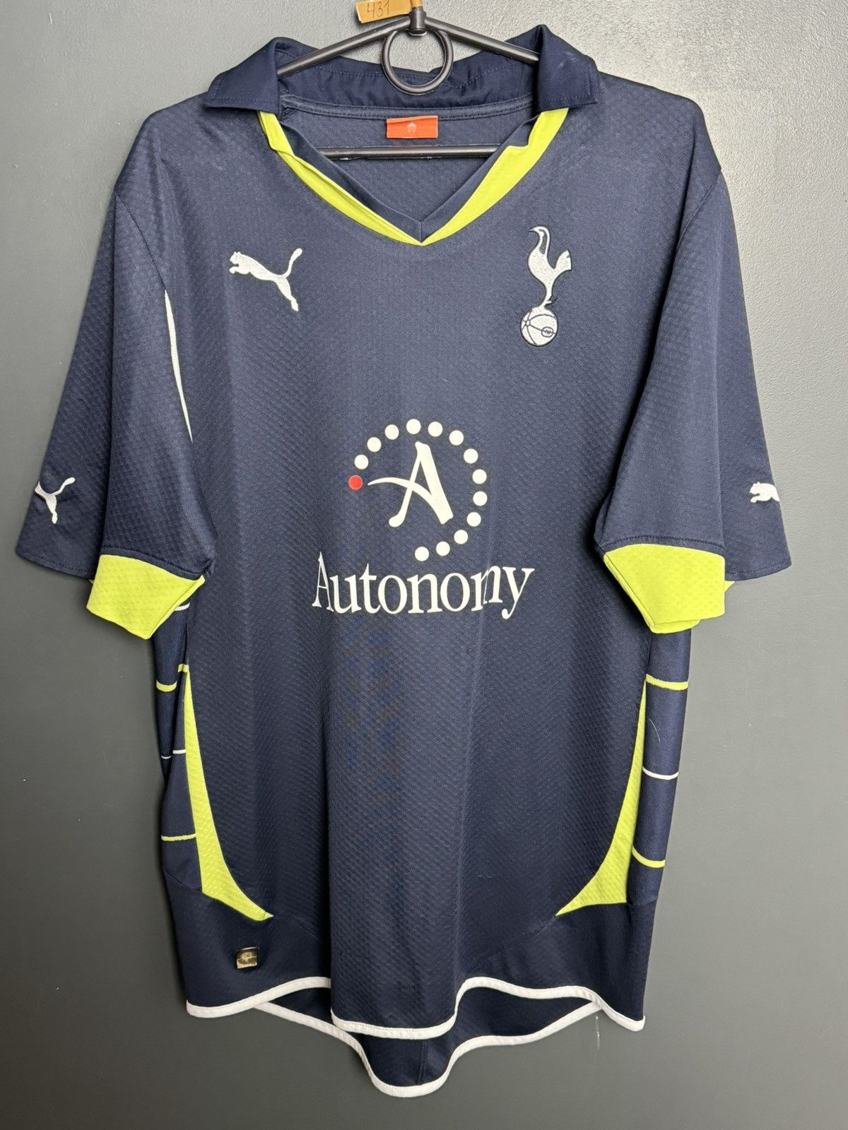 Puma Tottenham Hotspur 10/11 Third Football Jersey Size US M / EU 48-50 / 2 - 1 Thumbnail
