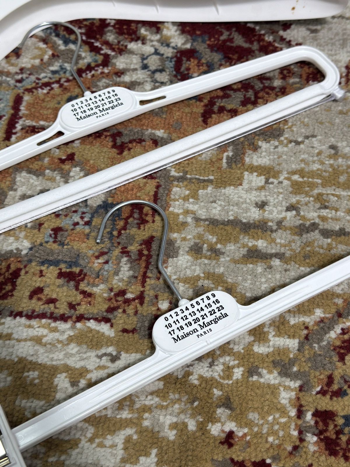 Maison Margiela 6 X Margiela and SLP Hangers Showroom Clothing Vintage Size ONE SIZE - 7 Thumbnail