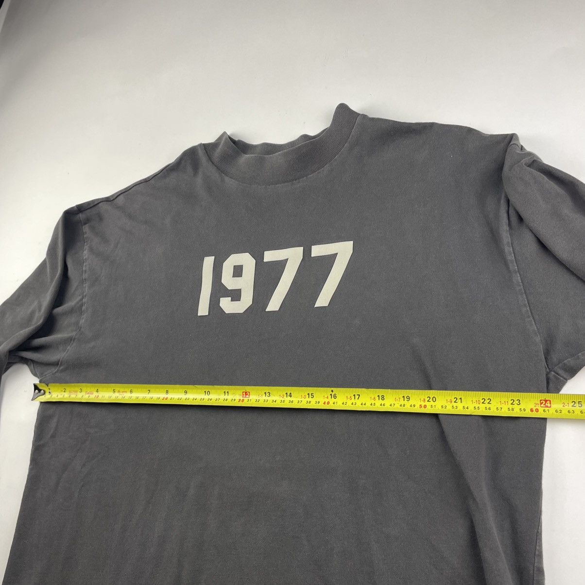 Fear of God Fear Of God Essentials 1977 Mock Neck Shirt Dark Gray Men XL Size US XL / EU 56 / 4 - 9 Thumbnail