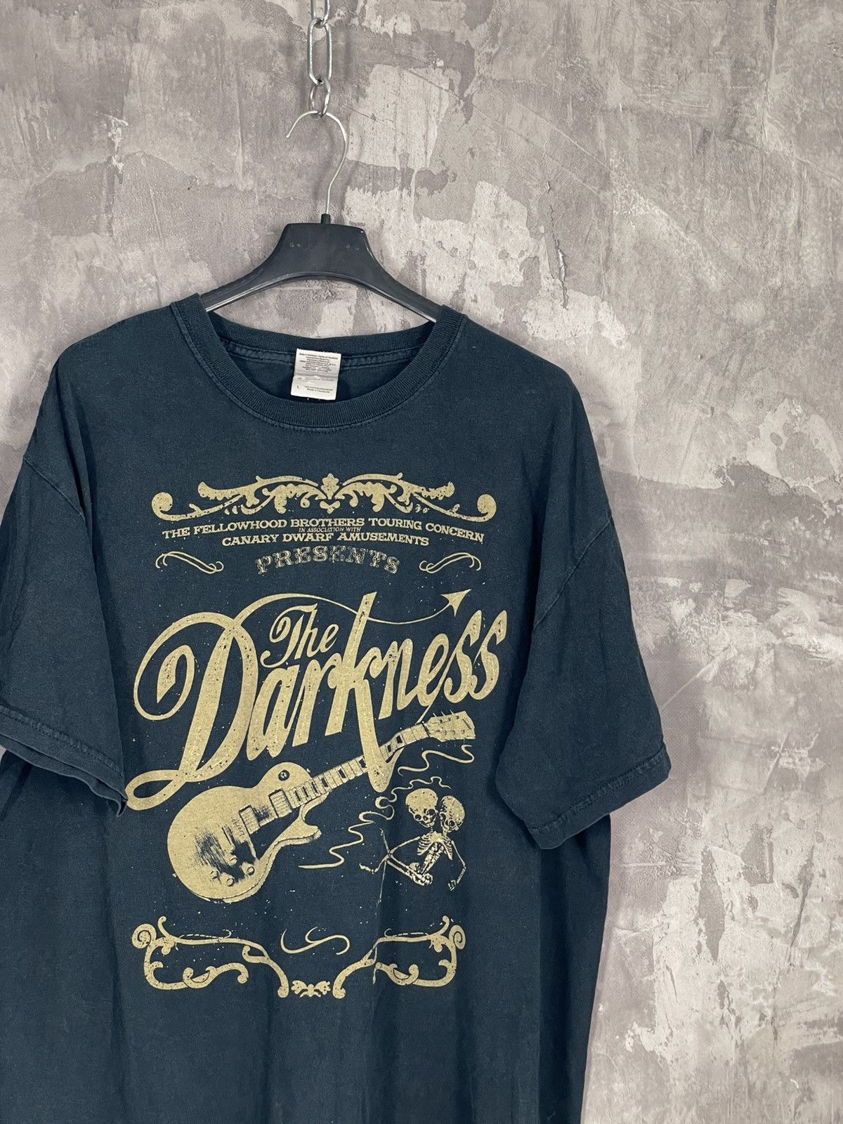 Band Tees Vintage The Darkness Band T-Shirts Size US L / EU 52-54 / 3 - 4 Thumbnail