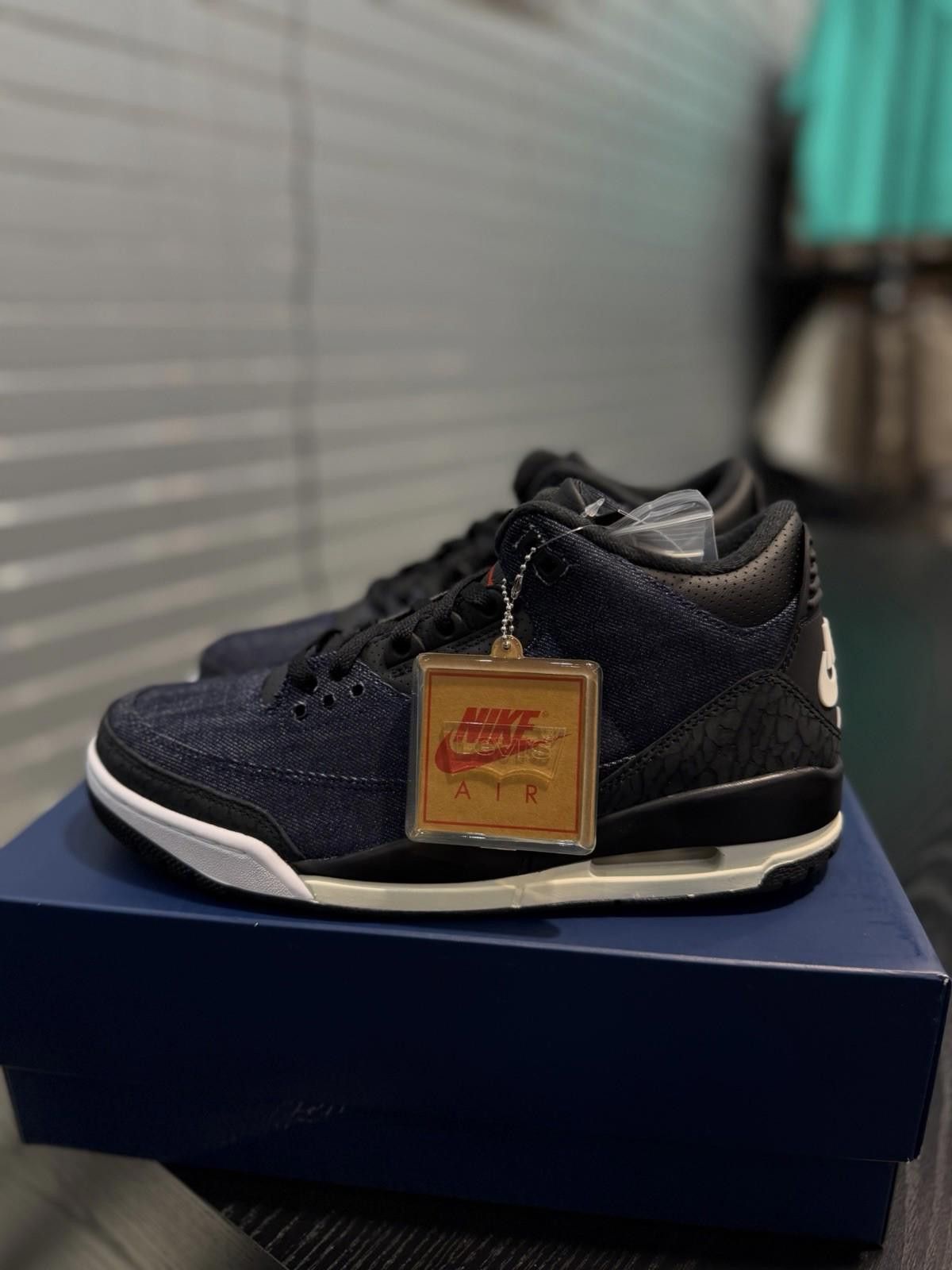 Jordan Brand Levi's x Air Jordan 3 Retro Men's Size 9.5 Indigo Denim NEW Size US 9.5 / EU 42-43 - 4 Thumbnail