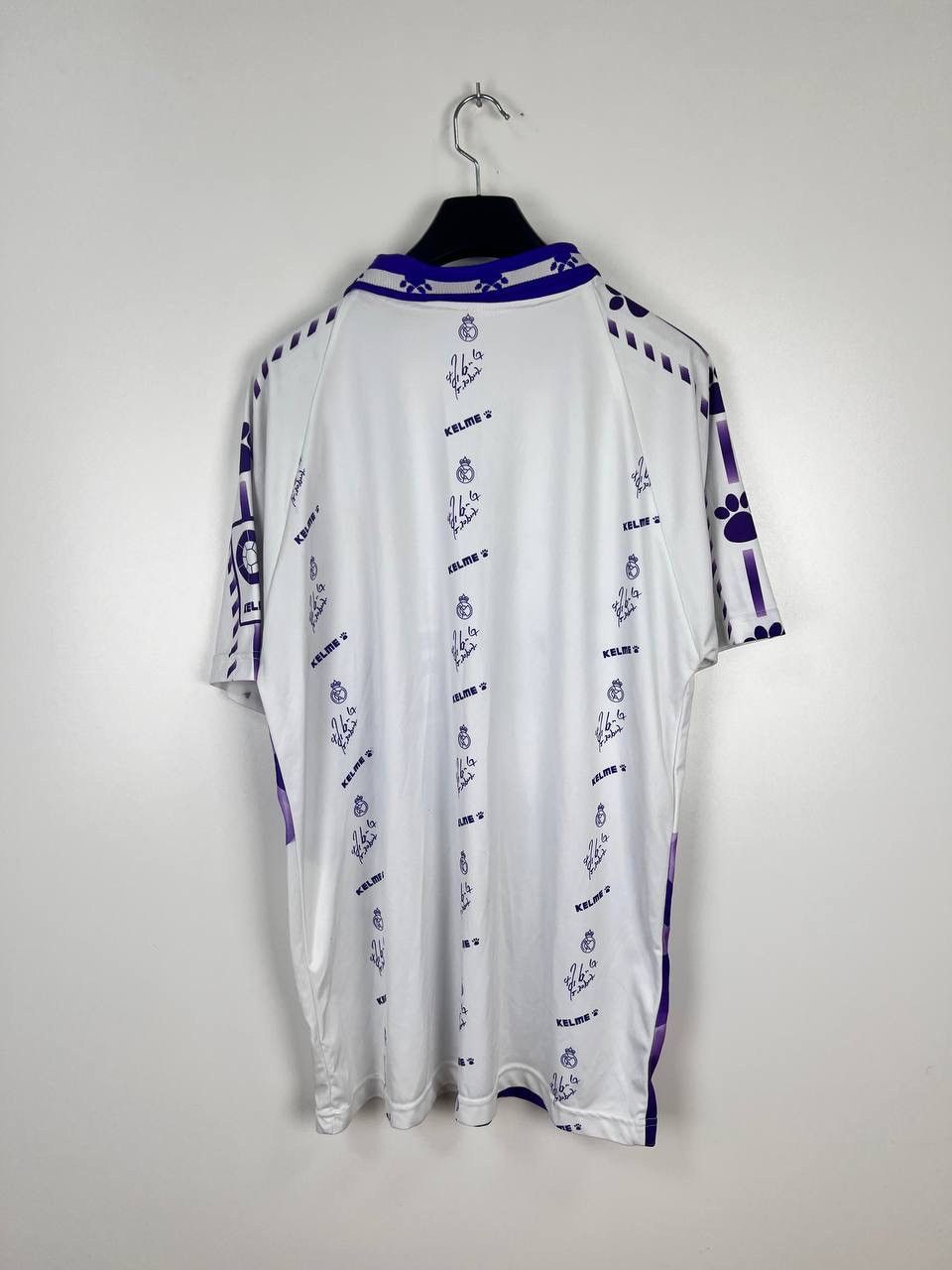 Other Real Madrid Kelme soccer t-shirts size L Size US L / EU 52-54 / 3 - 2 Thumbnail