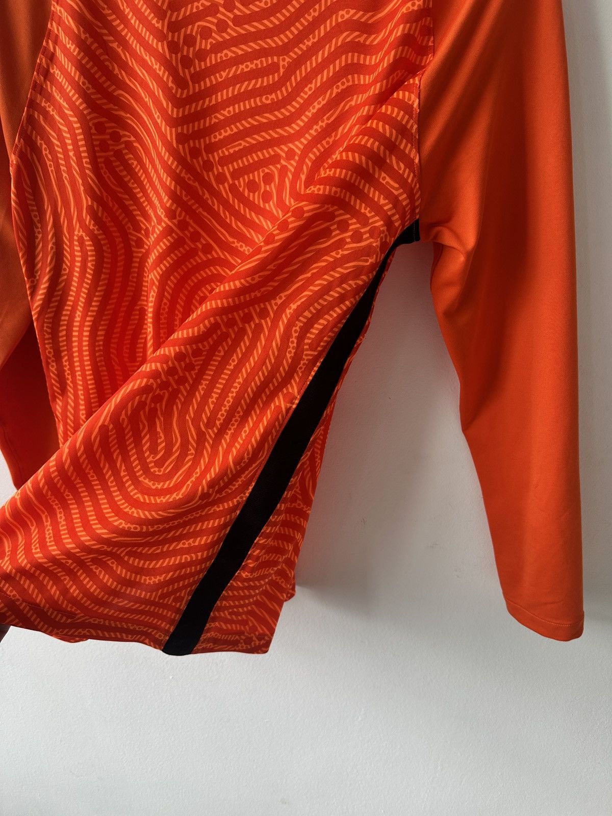 Nike Nike Dri-FIT Orange Long Sleeve Shirt, Size M, Athletic Fit Size US M / EU 48-50 / 2 - 12 Thumbnail