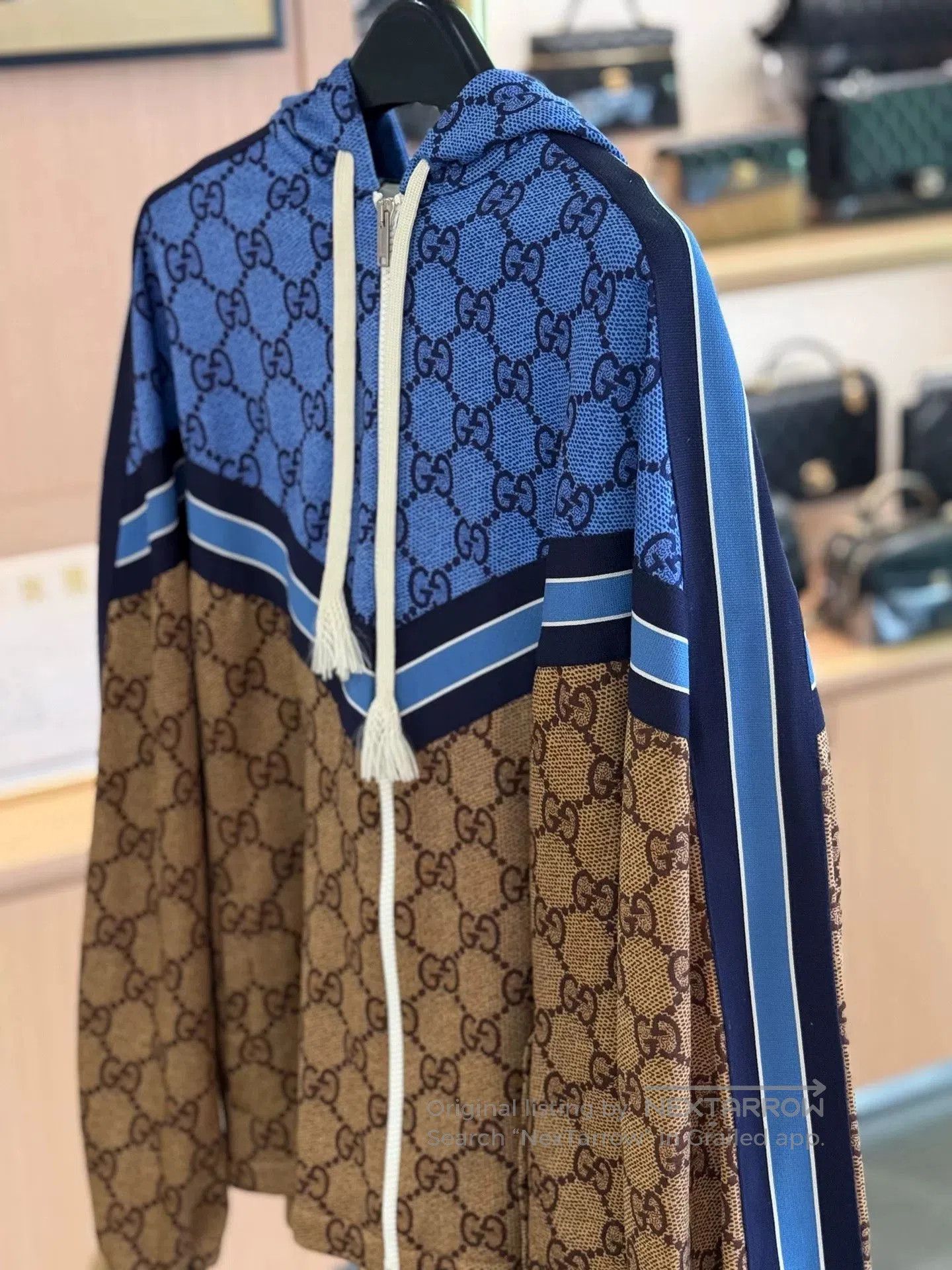 Gucci Gucci GG Pattern Blue Panel Hooded Coat. Size M / US 6-8 / IT 42-44 - 2 Thumbnail