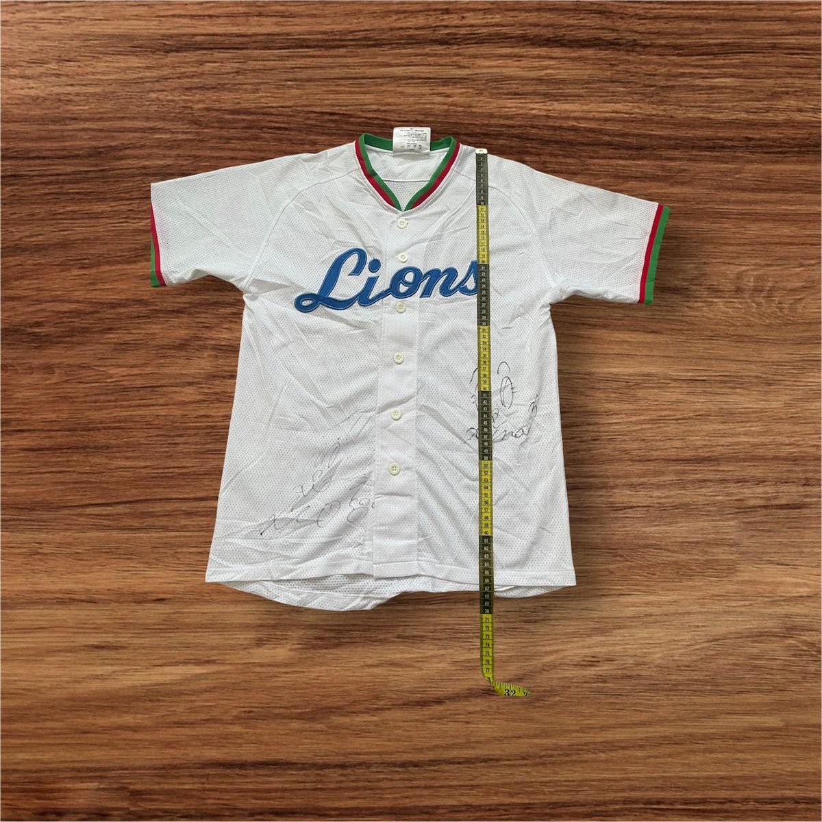 Japanese Brand LIONS x FansClub with signature Size US M / EU 48-50 / 2 - 1 Thumbnail