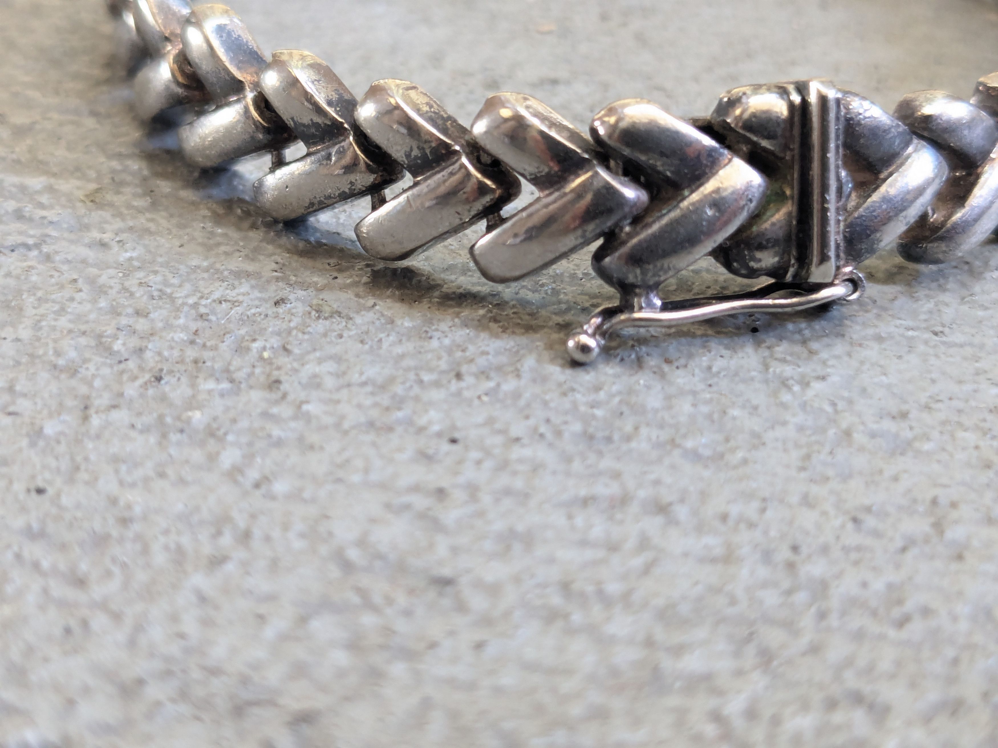 Jewelry Vintage Sterling Silver Tennis Bracelet 7.5" Heart Leaf Link Size ONE SIZE - 10 Thumbnail
