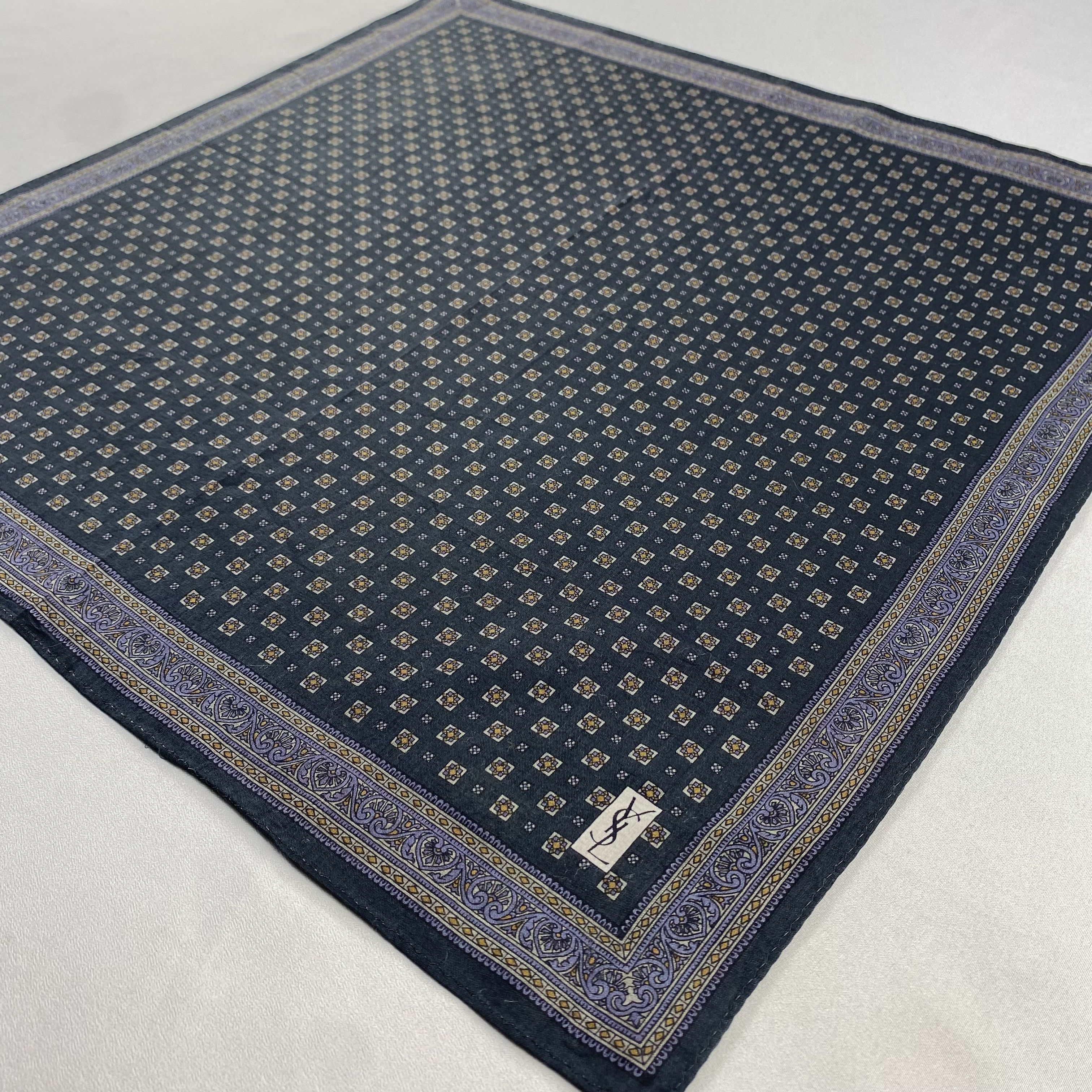 Vintage Yves Saint Laurent Neckerchief / Handkerchief-P1882 Size ONE SIZE - 2 Thumbnail