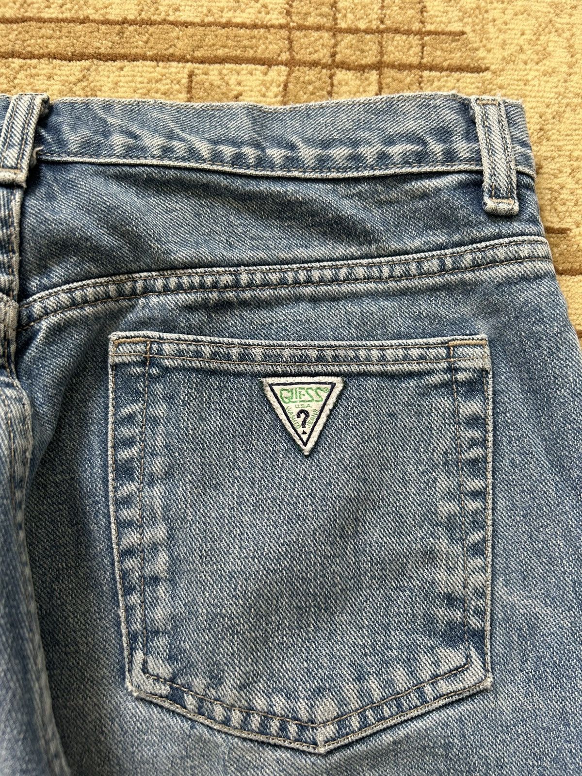 Guess Vintage Guess Light Wash Jeans Size US 31 - 8 Thumbnail