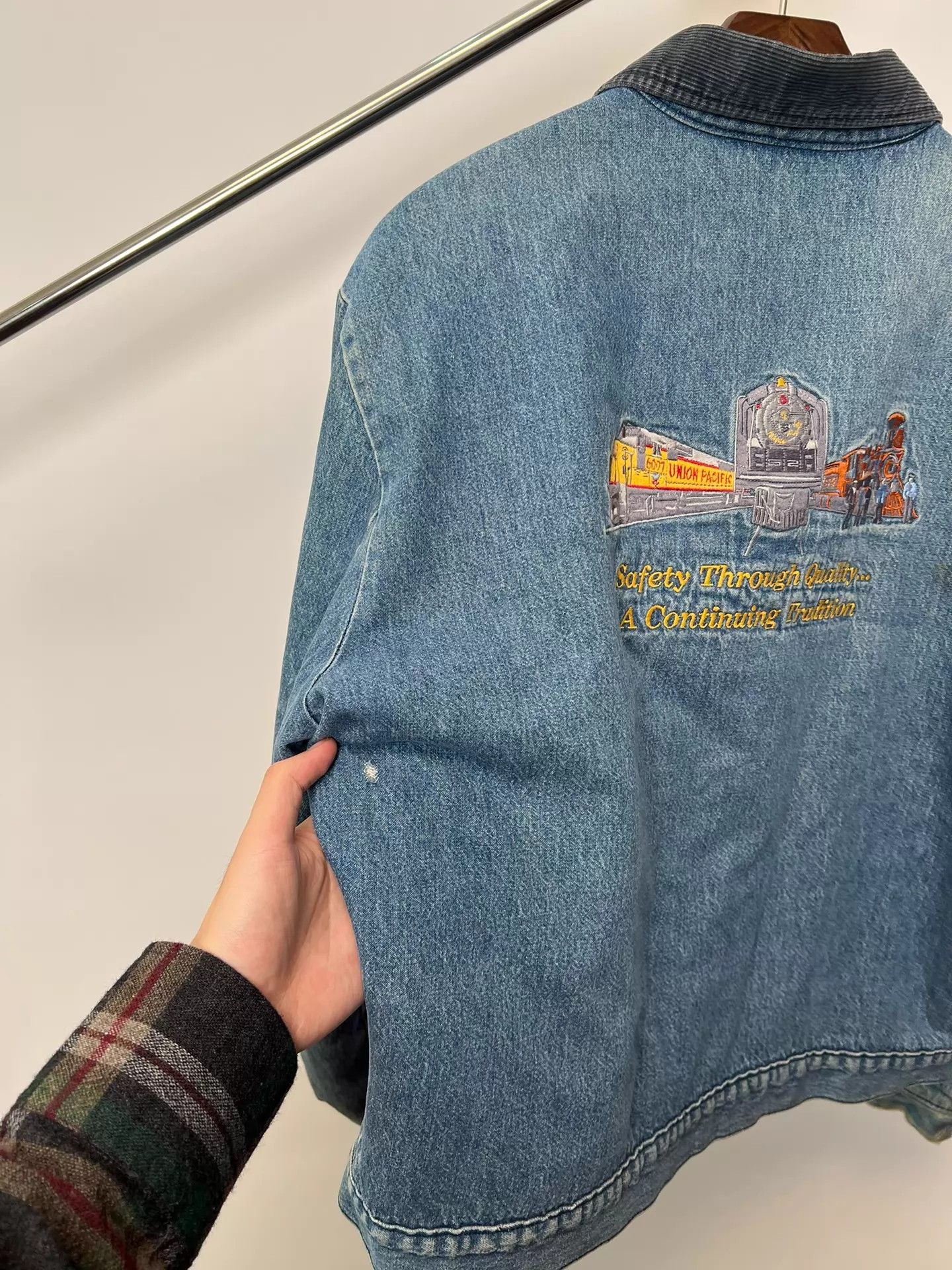 Other Vintage Washed Denim Jacket Size 44 Size US S / EU 44-46 / 1 - 6 Thumbnail