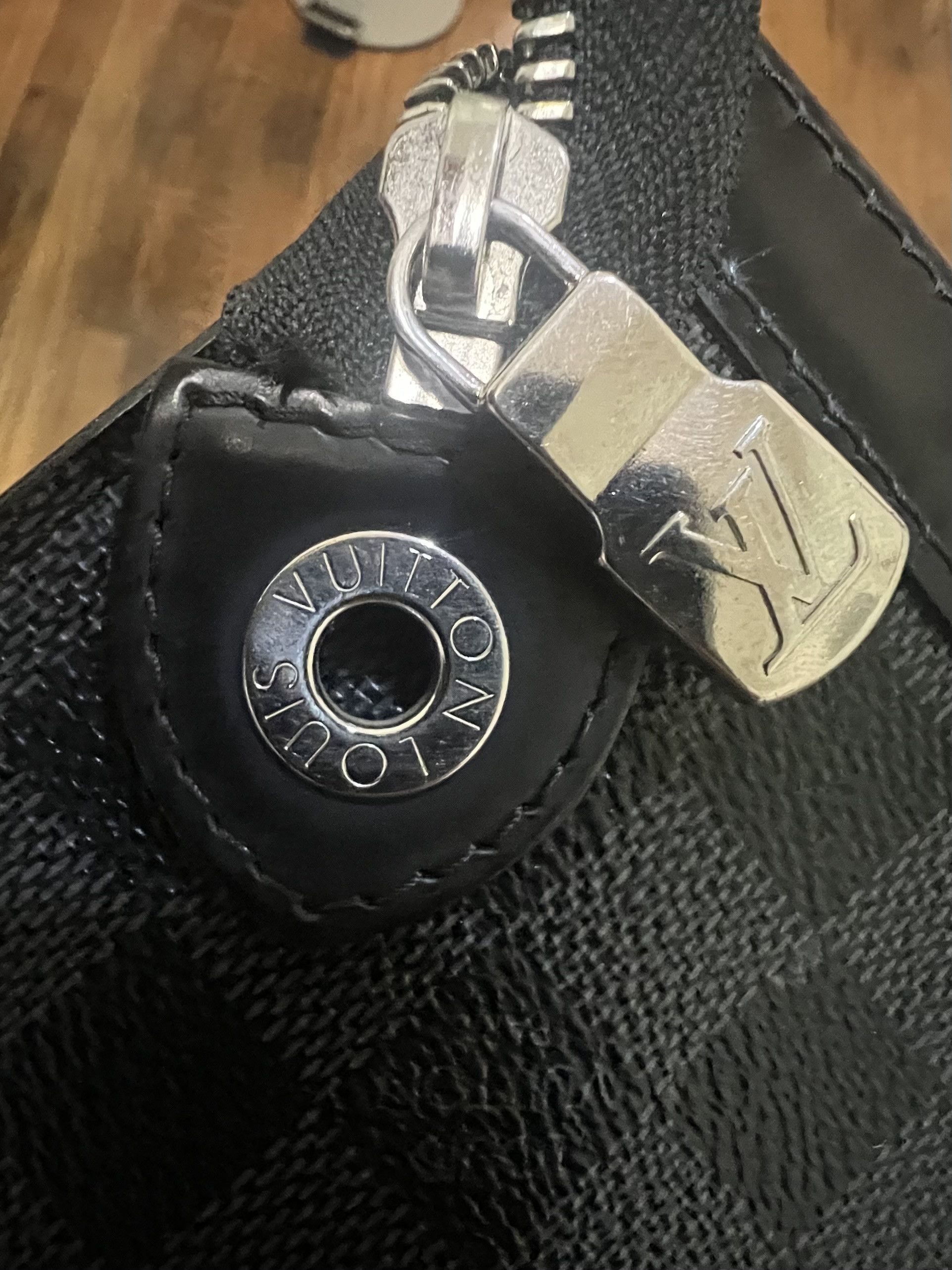 Louis Vuitton Louis Vuitton Pochette Voyage MM Bag Size ONE SIZE - 8 Thumbnail