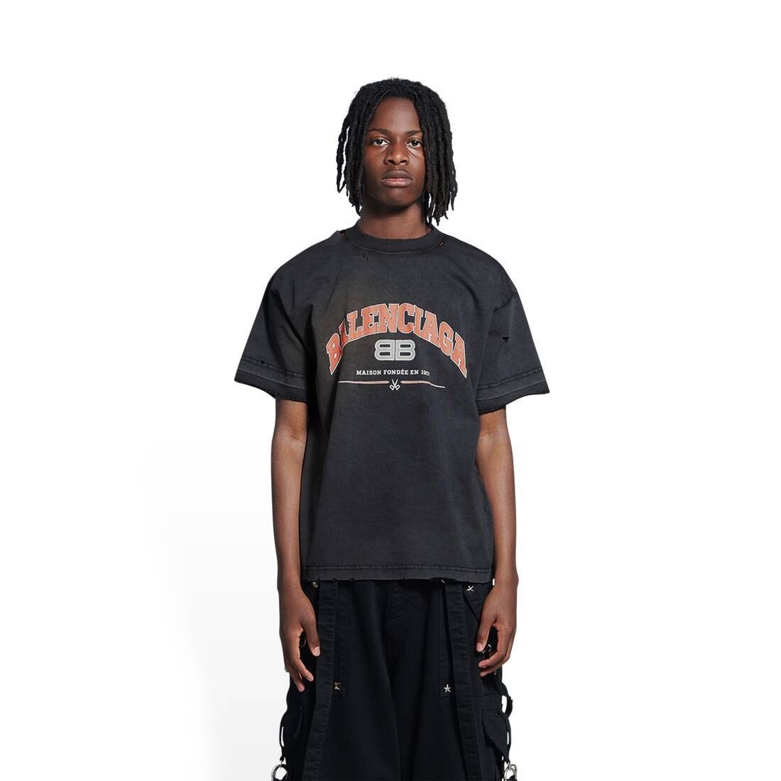 Balenciaga o1w1db10426 Maison Balenciaga T-Shirt Medium Fit in Black Size US L / EU 52-54 / 3 - 5 Thumbnail