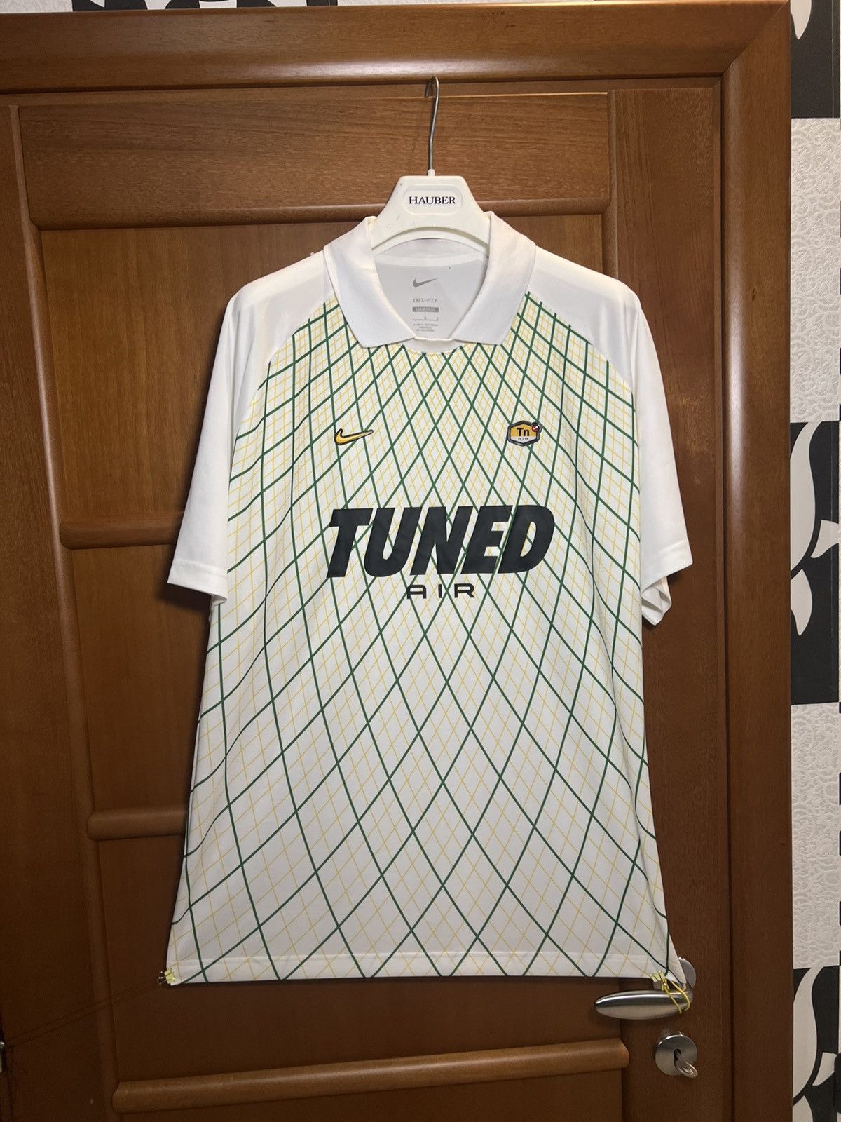 Nike offers🤝 Nike Air TN Tuned Tee Size US L / EU 52-54 / 3 - 7 Thumbnail