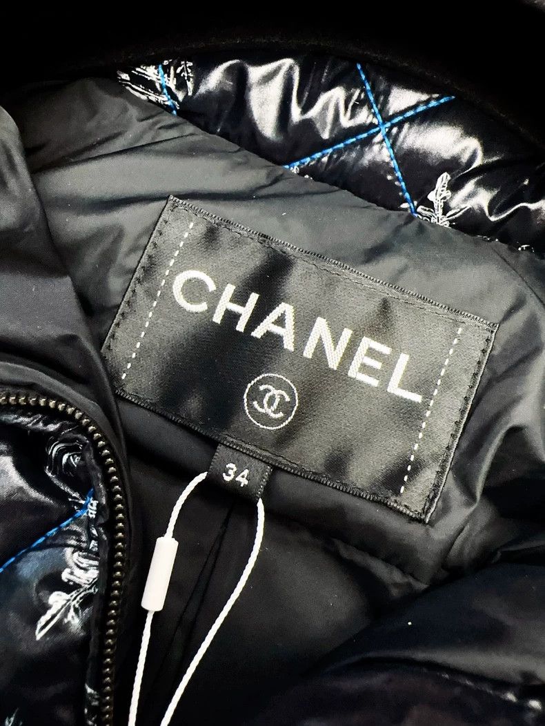 Chanel Chanel 19B autumn and winter black and white blue snowflak Size XXS / US 00 / IT 34 - 5 Thumbnail