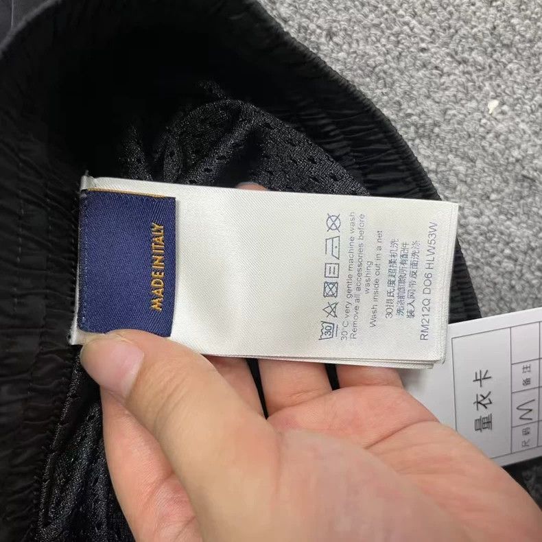 Louis Vuitton Louis Vuitton size m Black Solid Elastic Waist Fitted Mid-R Size US 28 / EU 44 - 3 Thumbnail