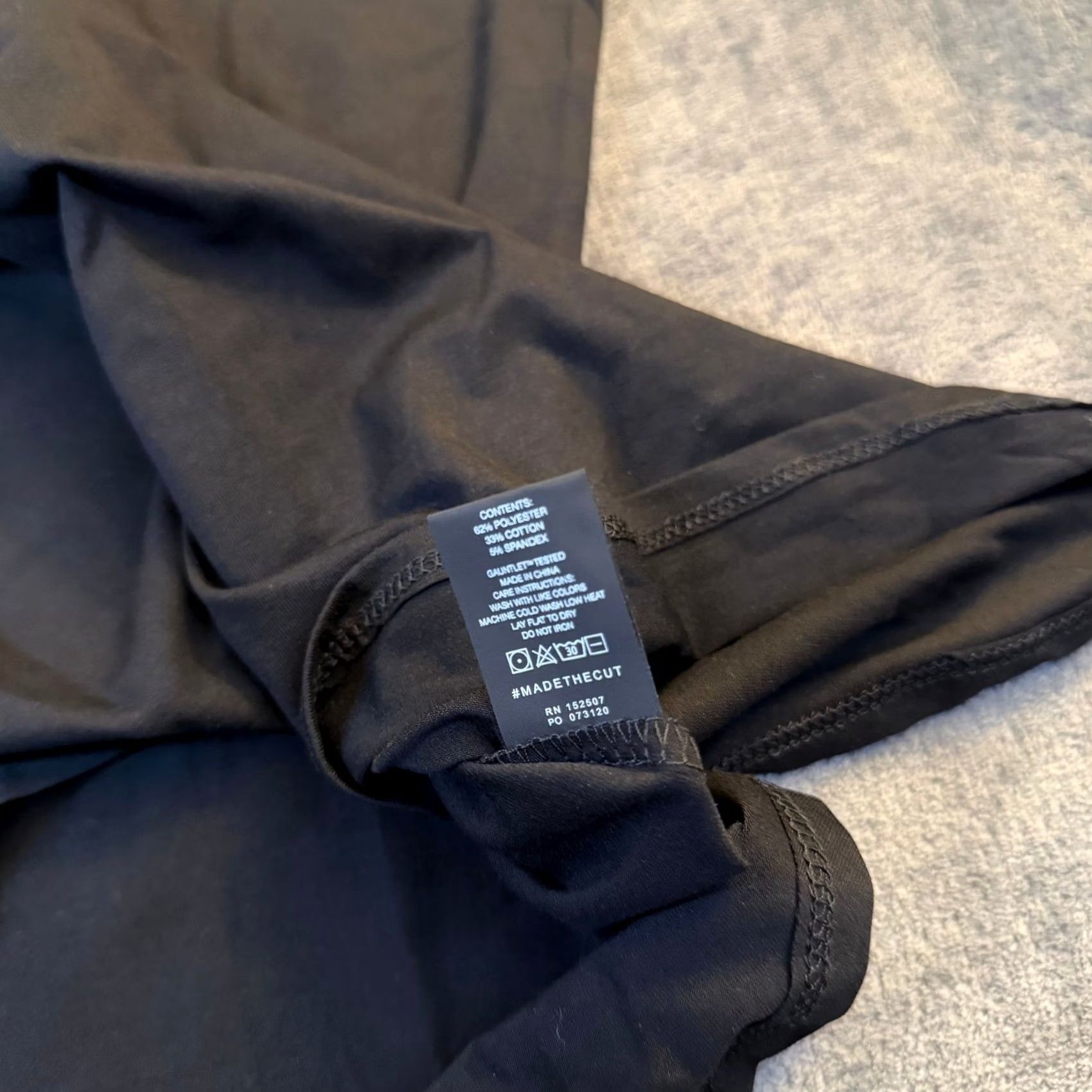 UES Clothing VINTAGE? NO - (Answer should be a title) Size US M / EU 48-50 / 2 - 5 Thumbnail