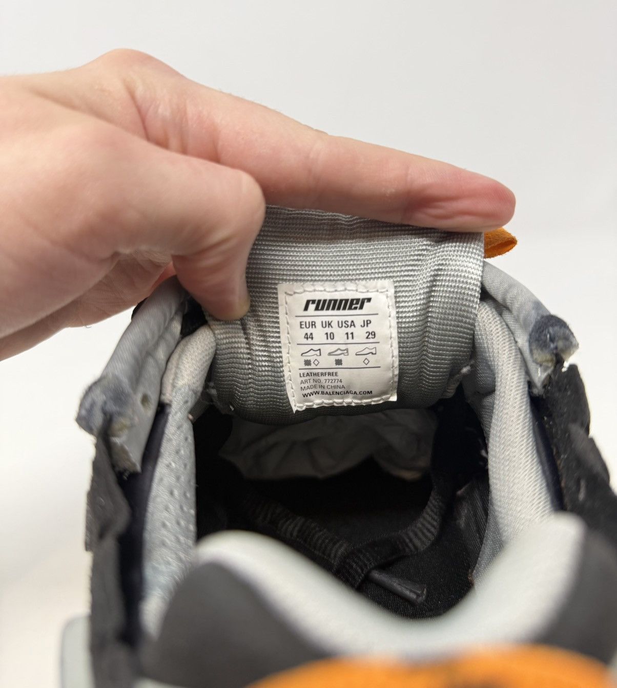 Balenciaga Balenciaga Runner Sneaker Black/Orange Size US 11 / EU 44 - 7 Thumbnail