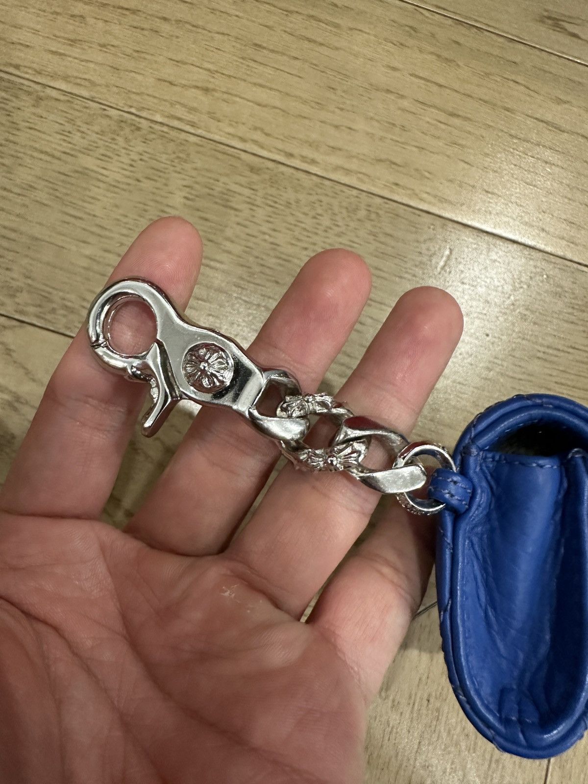 Chrome Hearts Airpod Keychain London Exclusive Size ONE SIZE - 6 Thumbnail