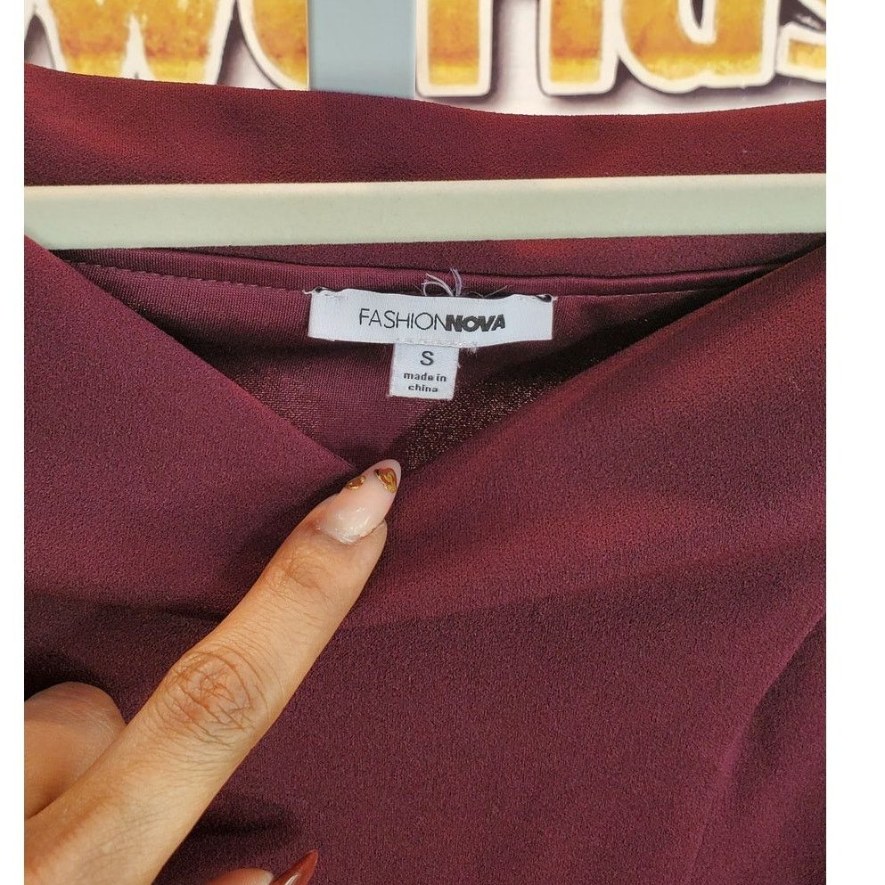 Fashion Nova FashionNova Wine Red Off Shoulder Bodycon Dress Asym Hem S Size S / US 4 / IT 40 - 4 Thumbnail