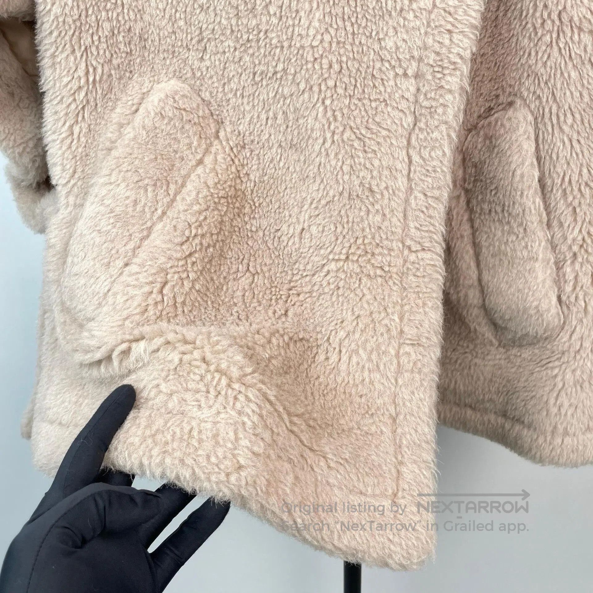 Max Mara Maxmara Beige Teddy Alpaca Coat. Size M / US 6-8 / IT 42-44 - 4 Thumbnail