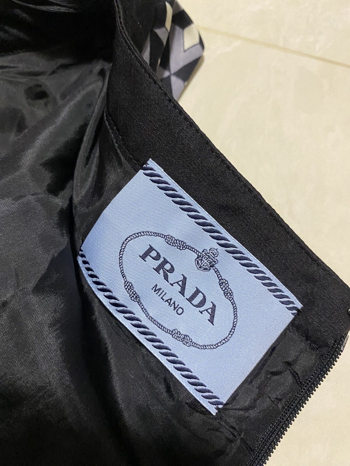 Prada Prada Miano Dress Size M / US 6-8 / IT 42-44 - 4 Thumbnail