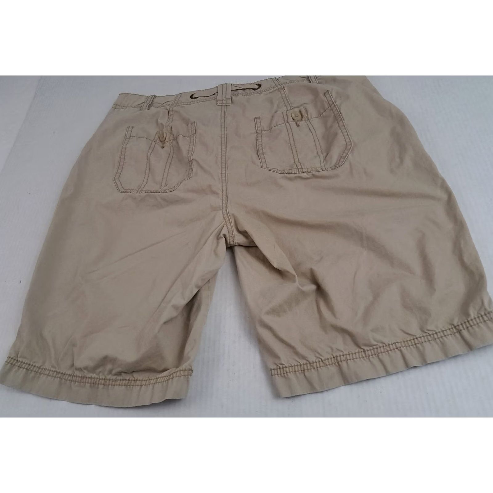 Vintage VINTAGE St. Johns Bay Khaki Hiking-Camping Shorts 16W Beige 100% Cotton Cargo with Pockets Regular Fit Women's Shorts Women Size 38" / US 16 / IT 52 - 3 Thumbnail