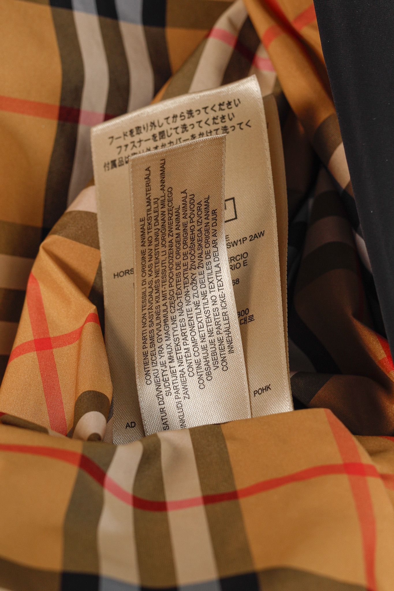 Burberry Burberry Kensington Taffeta Double-Breasted Trench Coat Size XS / US 0-2 / IT 36-38 - 17 Thumbnail