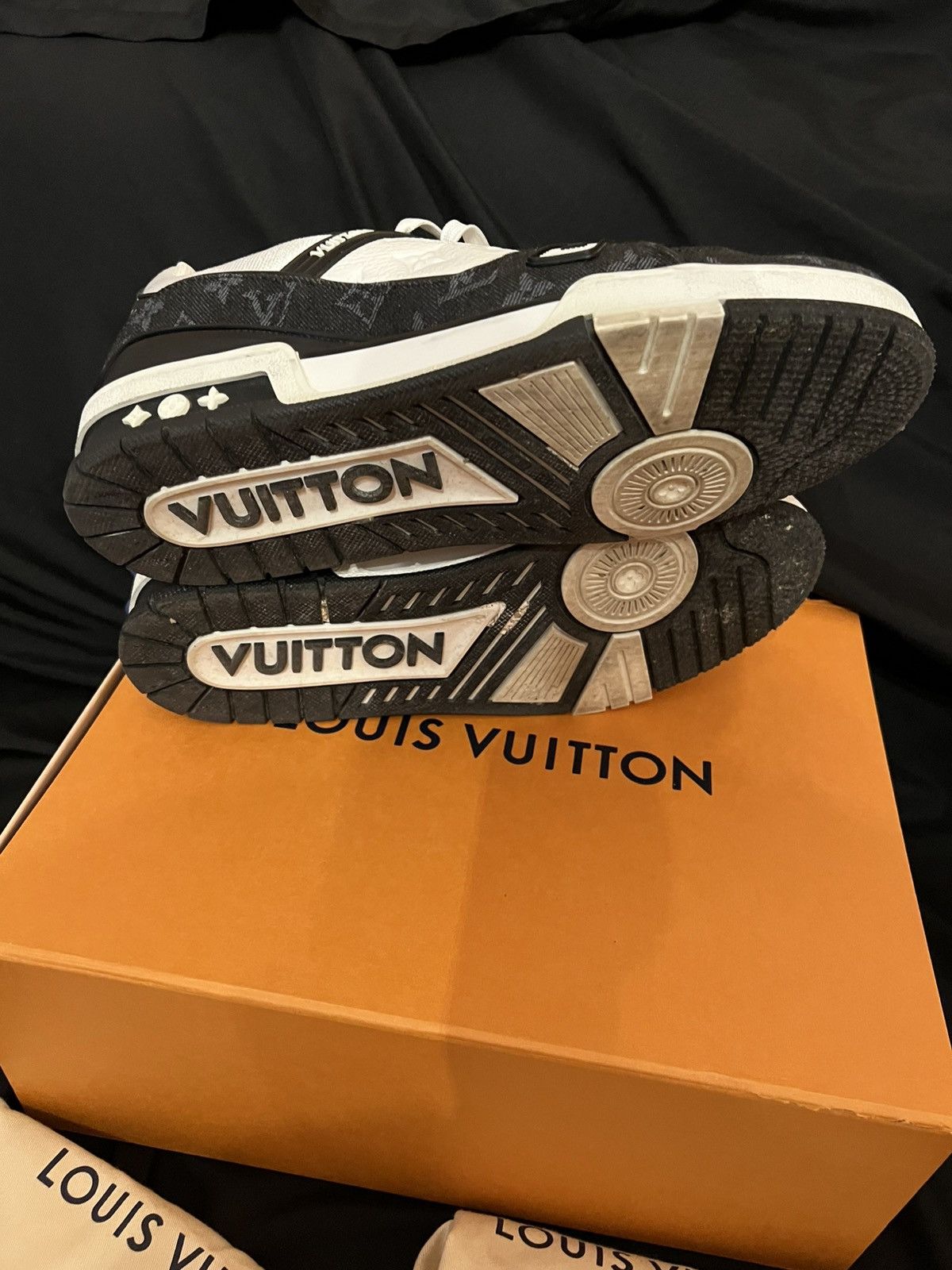 Louis Vuitton Louis Vuitton Trainers Black White Denim Sneakers Monogram Size US 10.5 / EU 43-44 - 6 Thumbnail
